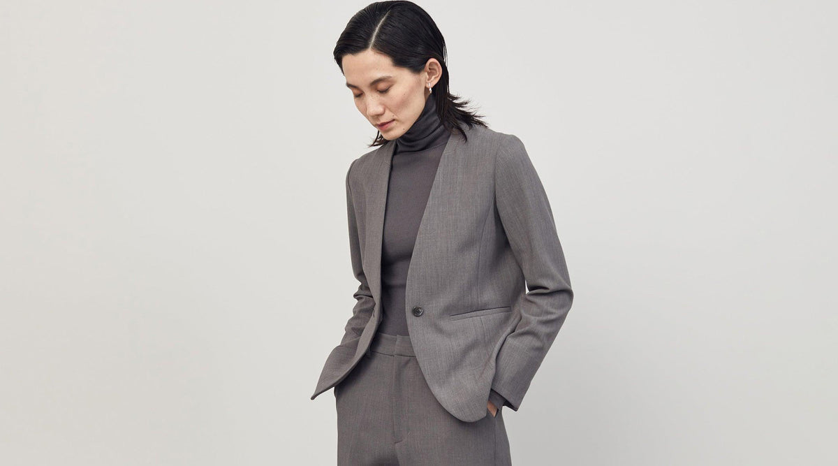 シンプルなのに印象的。秋らしい配色で楽しむ通勤スタイル7選