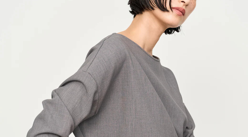 暑い秋にちょうどいい。長く着られて便利なシーズンレスアイテム