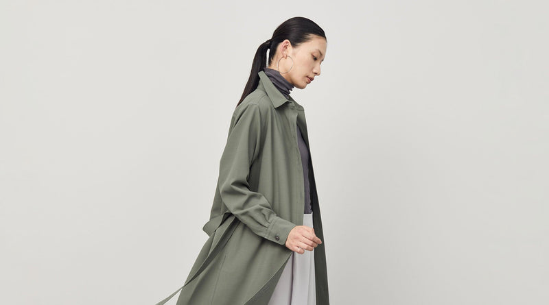 深みカラーで秋の装いをアップデート。色使いが巧みな初秋のスタイリング6選