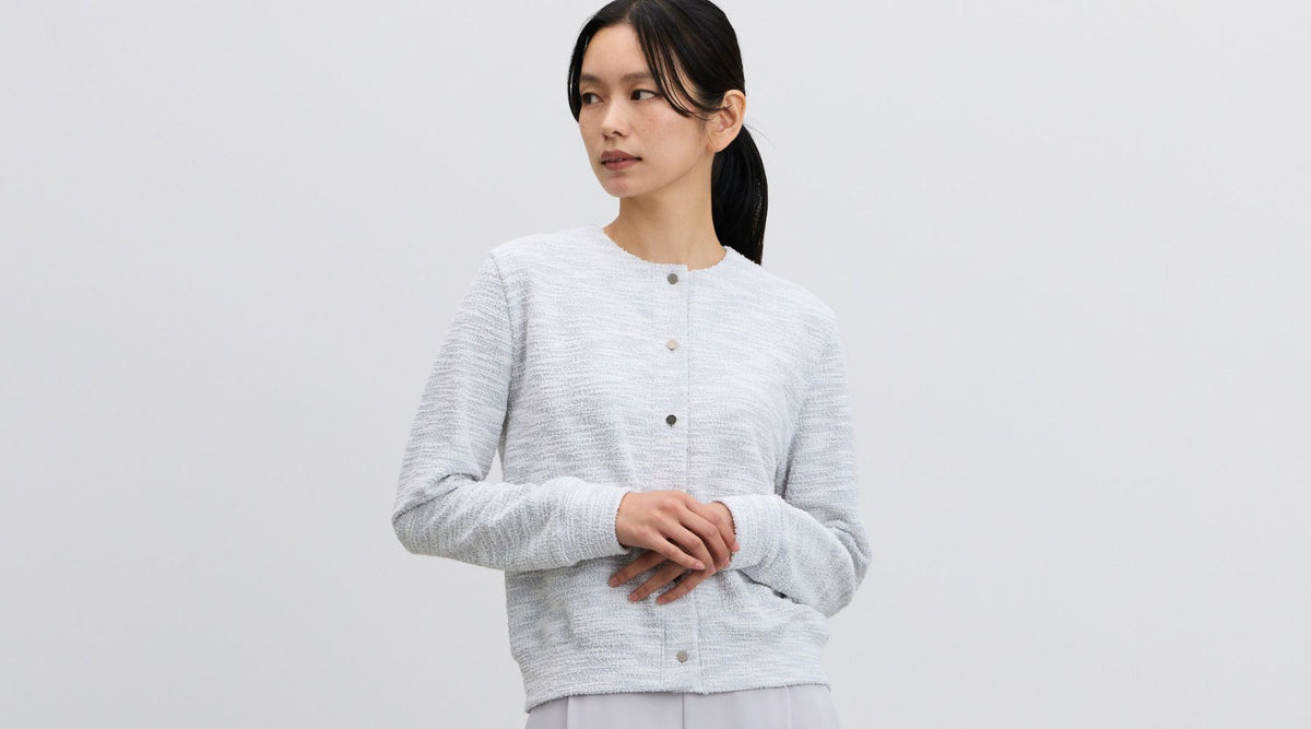 【再入荷】春をまとう軽やかな羽織り。端正な表情のジャケット見えカーディガン