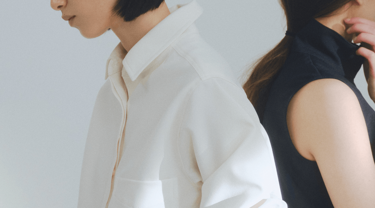 【SALON BLOG】ON/OFFは「足元」で切り替え。大人のスニーカースタイルとは? - SOÉJU online store (ソージュ オンラインストア)