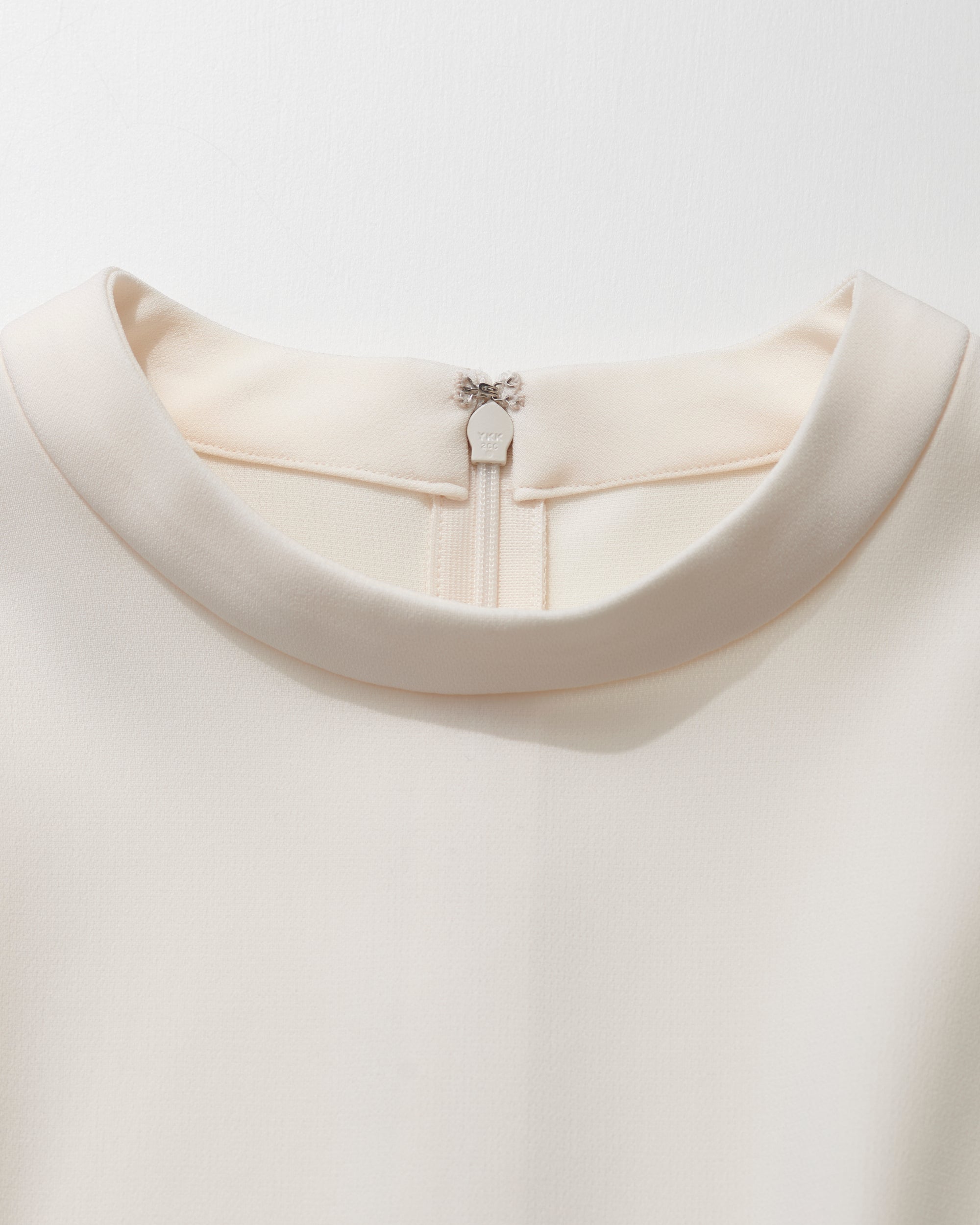 スタンドカラーコクーンブラウス