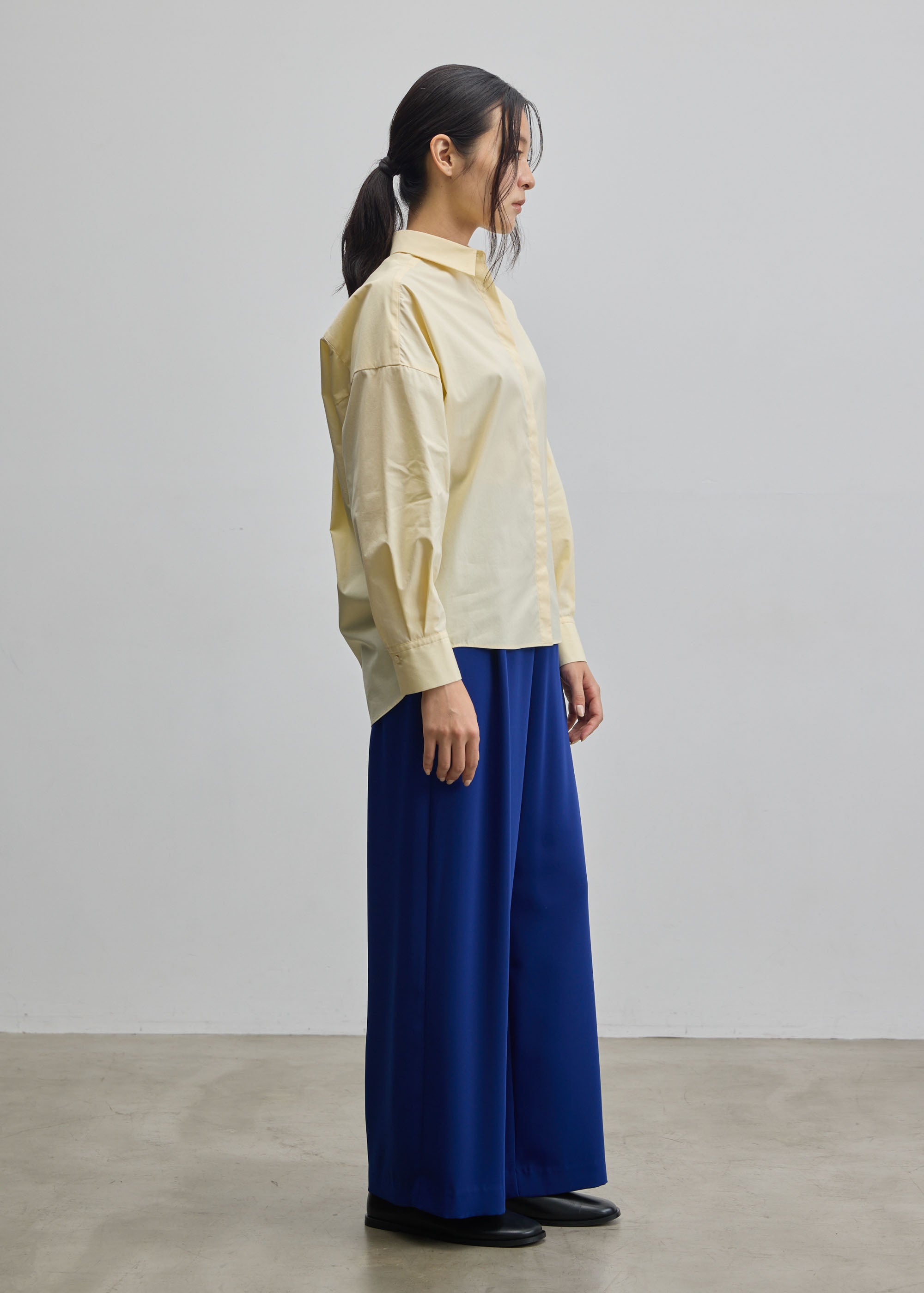 サイドタックワイドパンツ