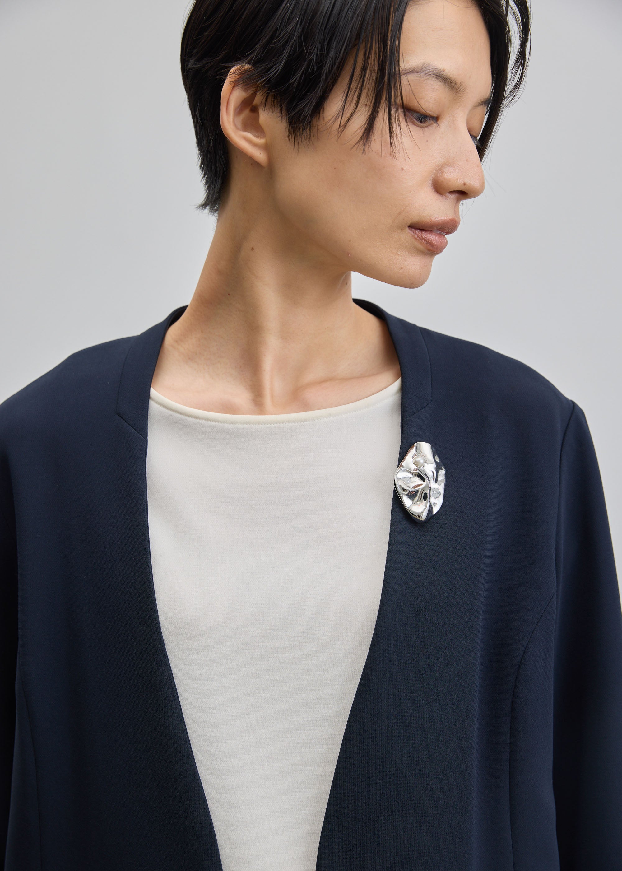 パールメタルブローチ