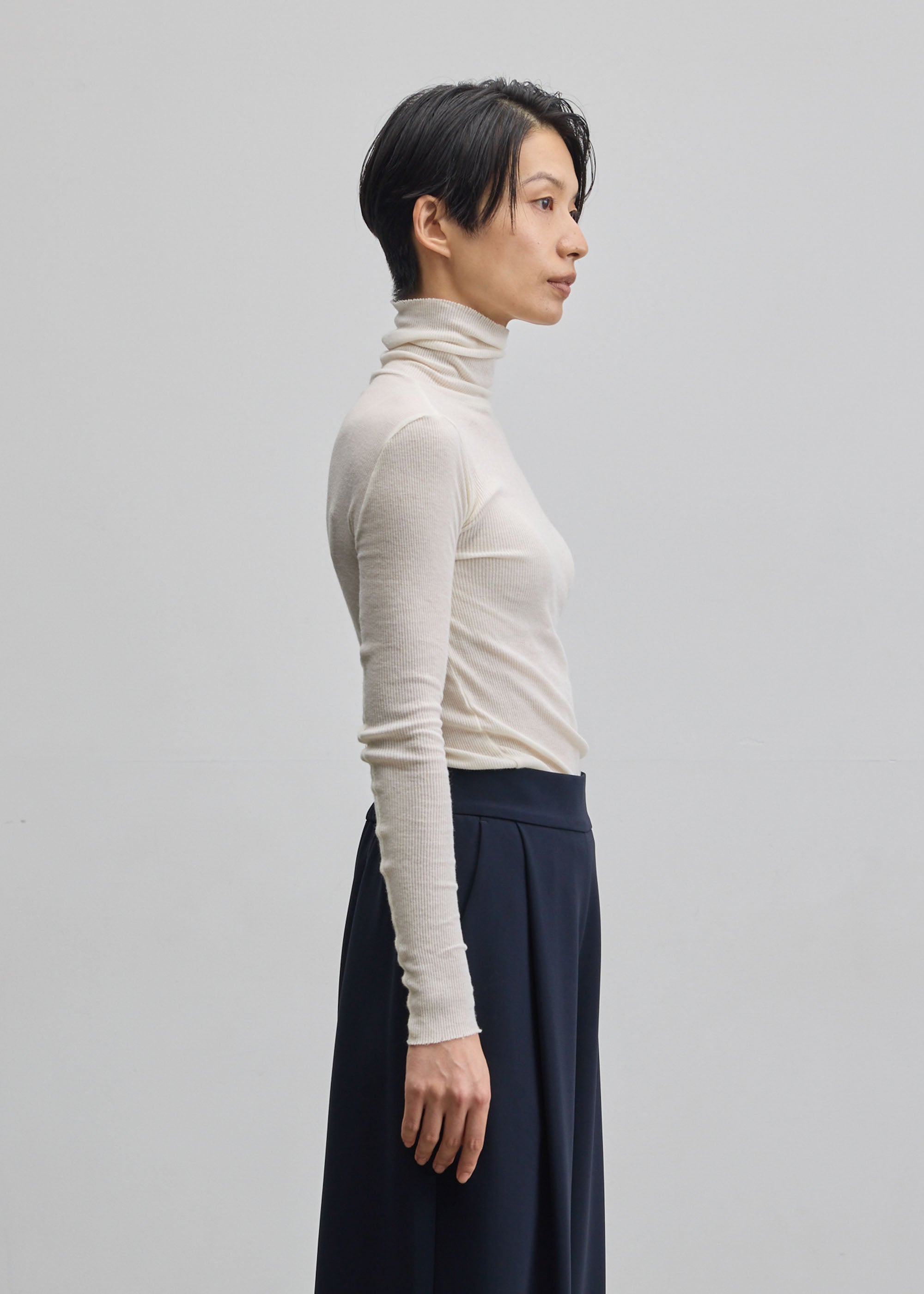 カシミヤ混タートルネックカットソー