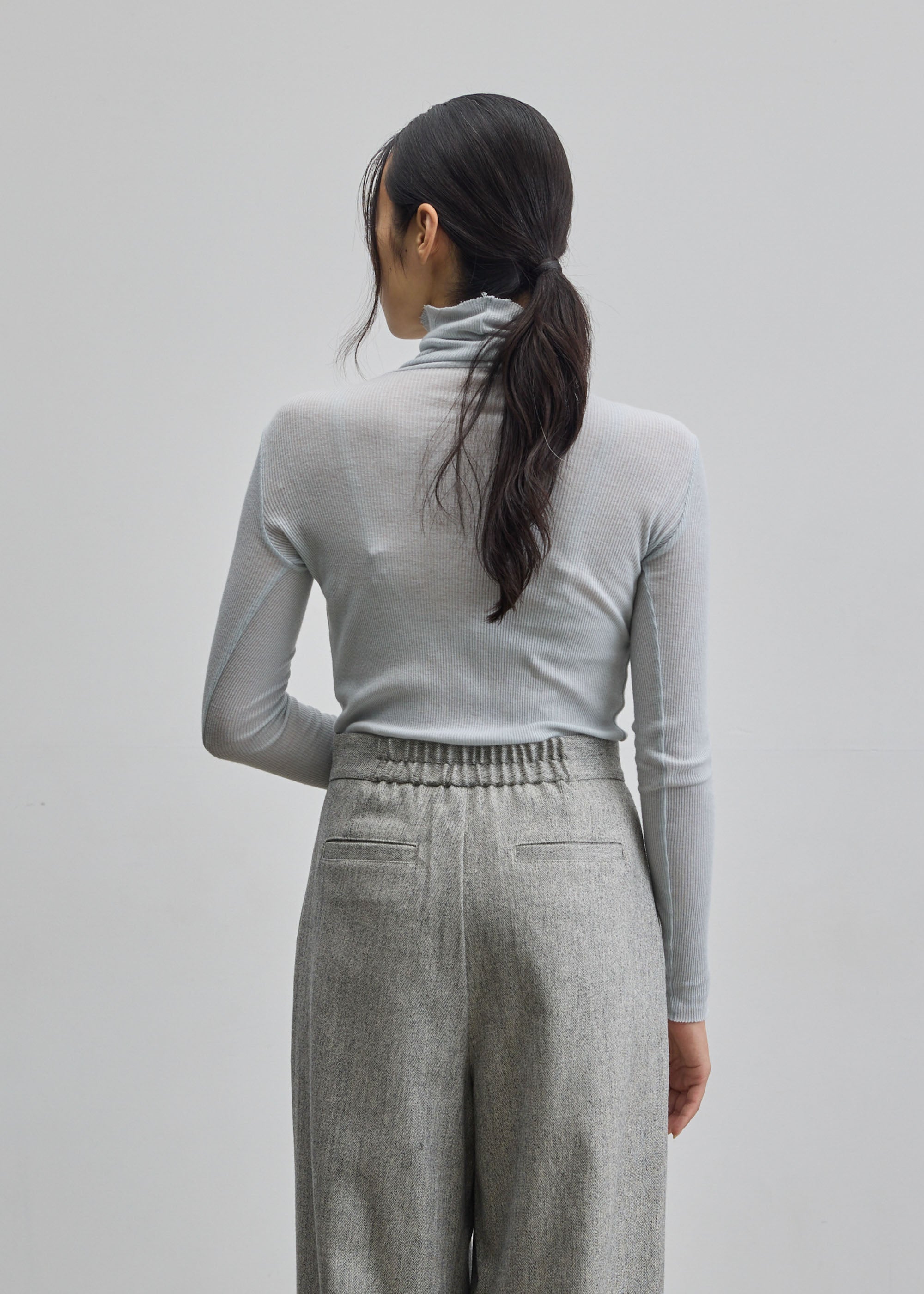 カシミヤ混タートルネックカットソー