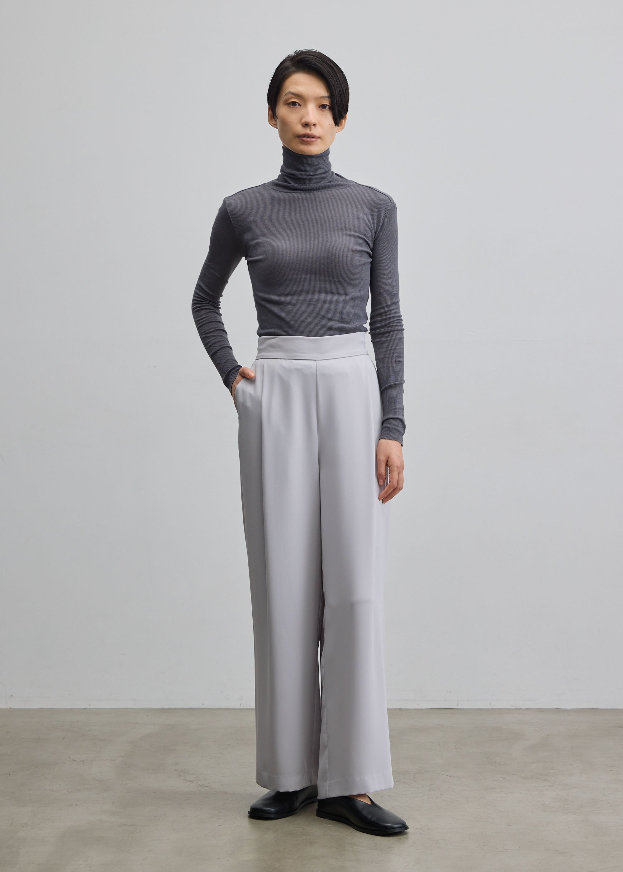 カシミヤ混タートルネックカットソー