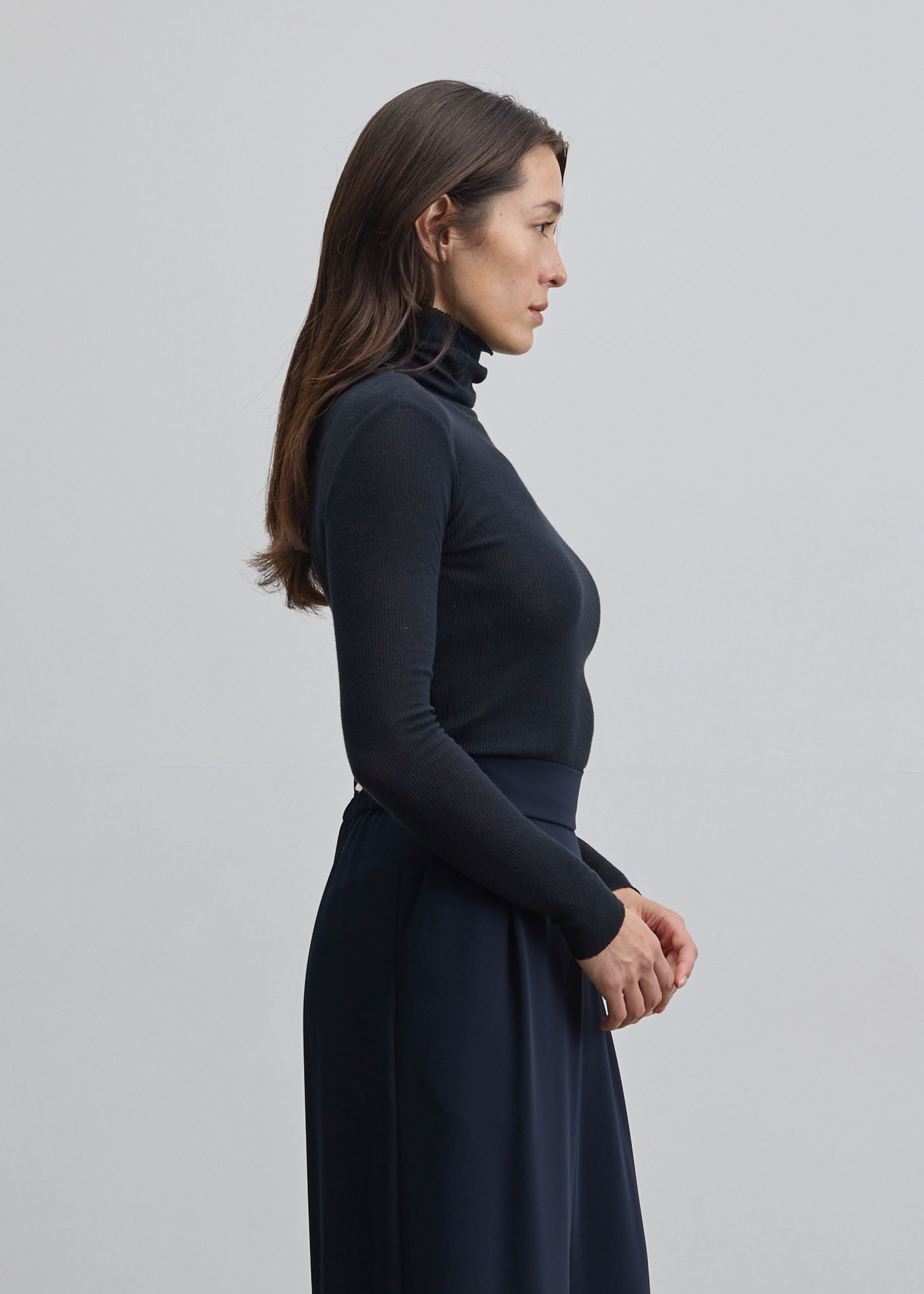 カシミヤ混タートルネックカットソー