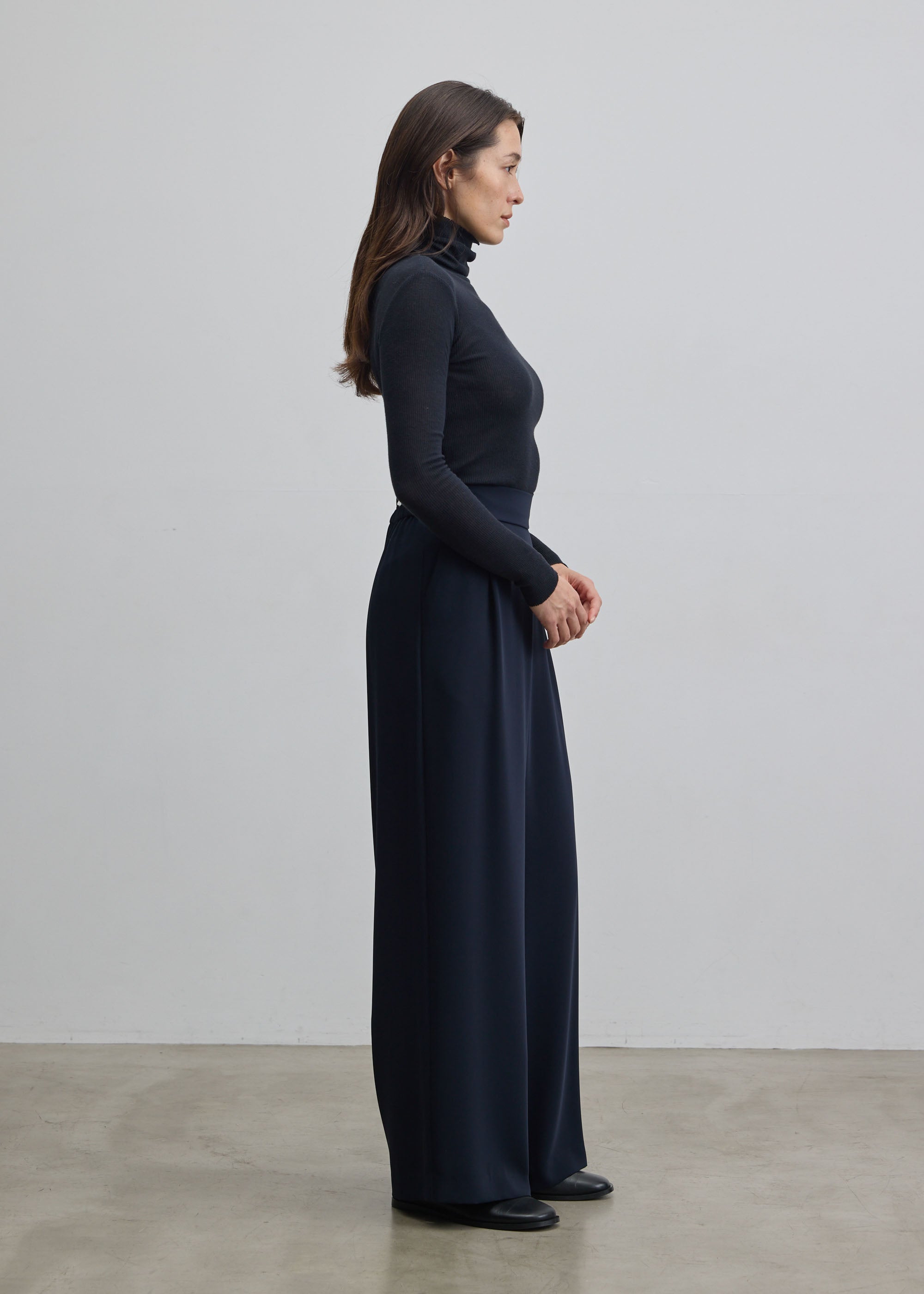 サイドタックワイドパンツ