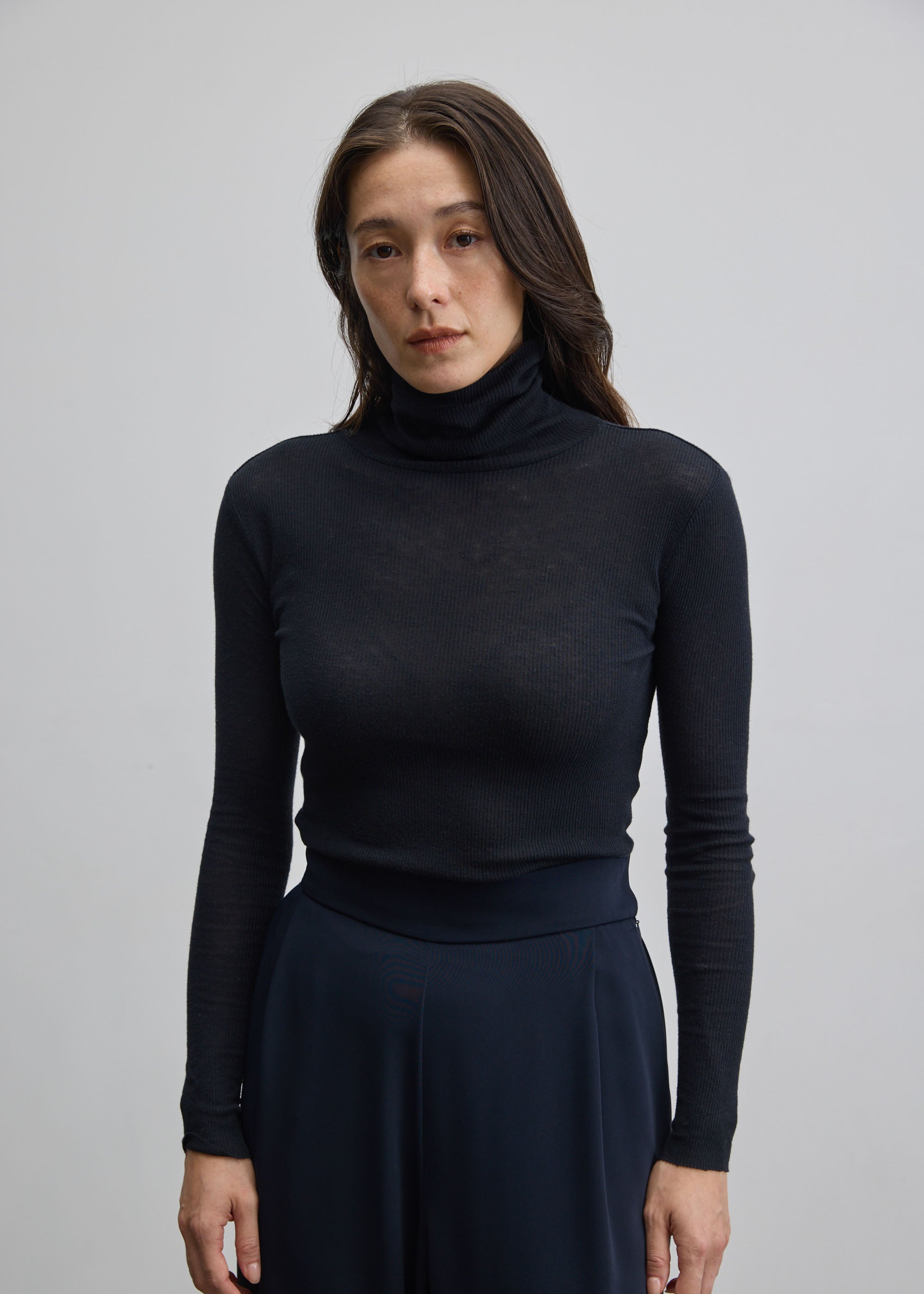 カシミヤ混タートルネックカットソー