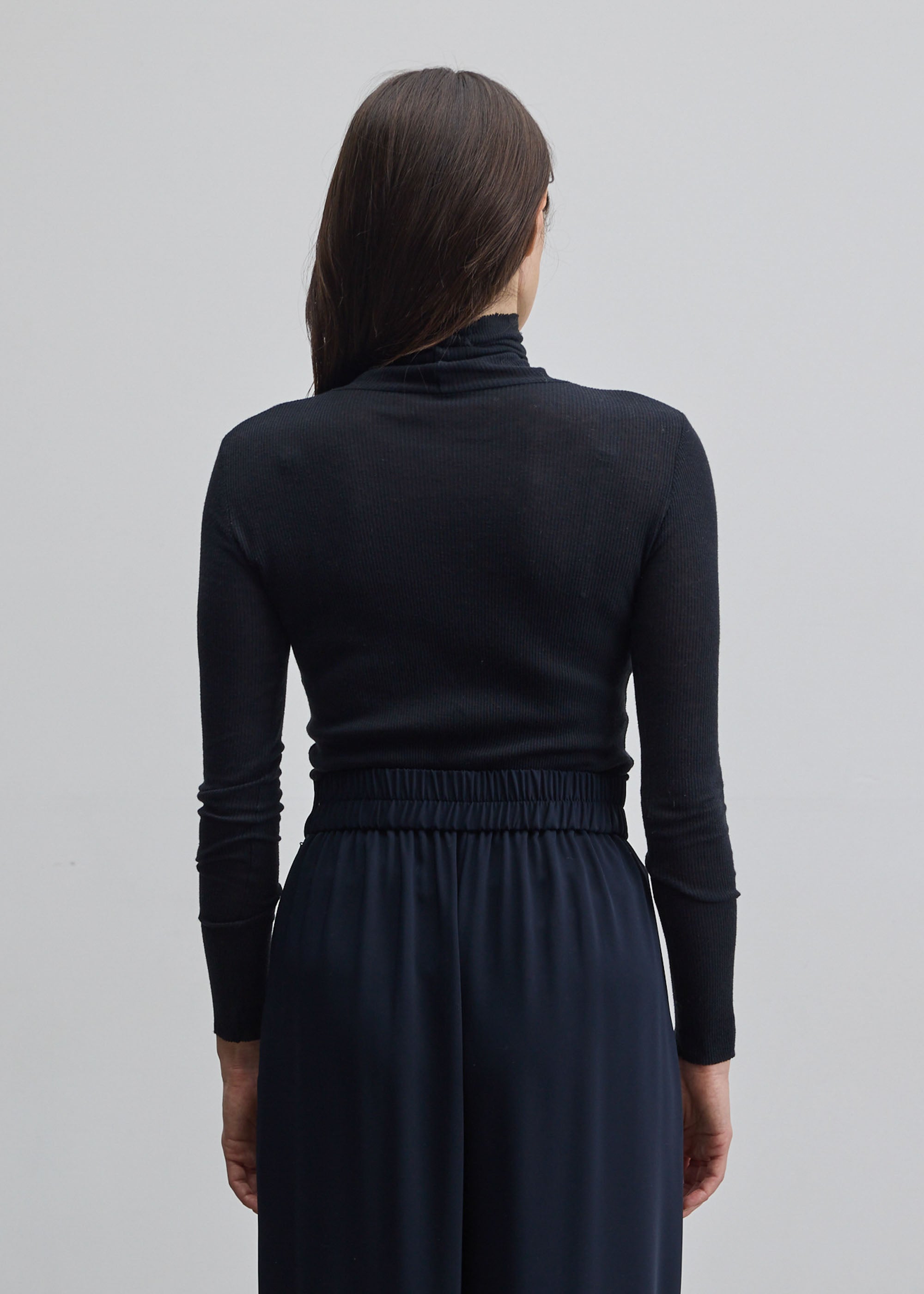 カシミヤ混タートルネックカットソー