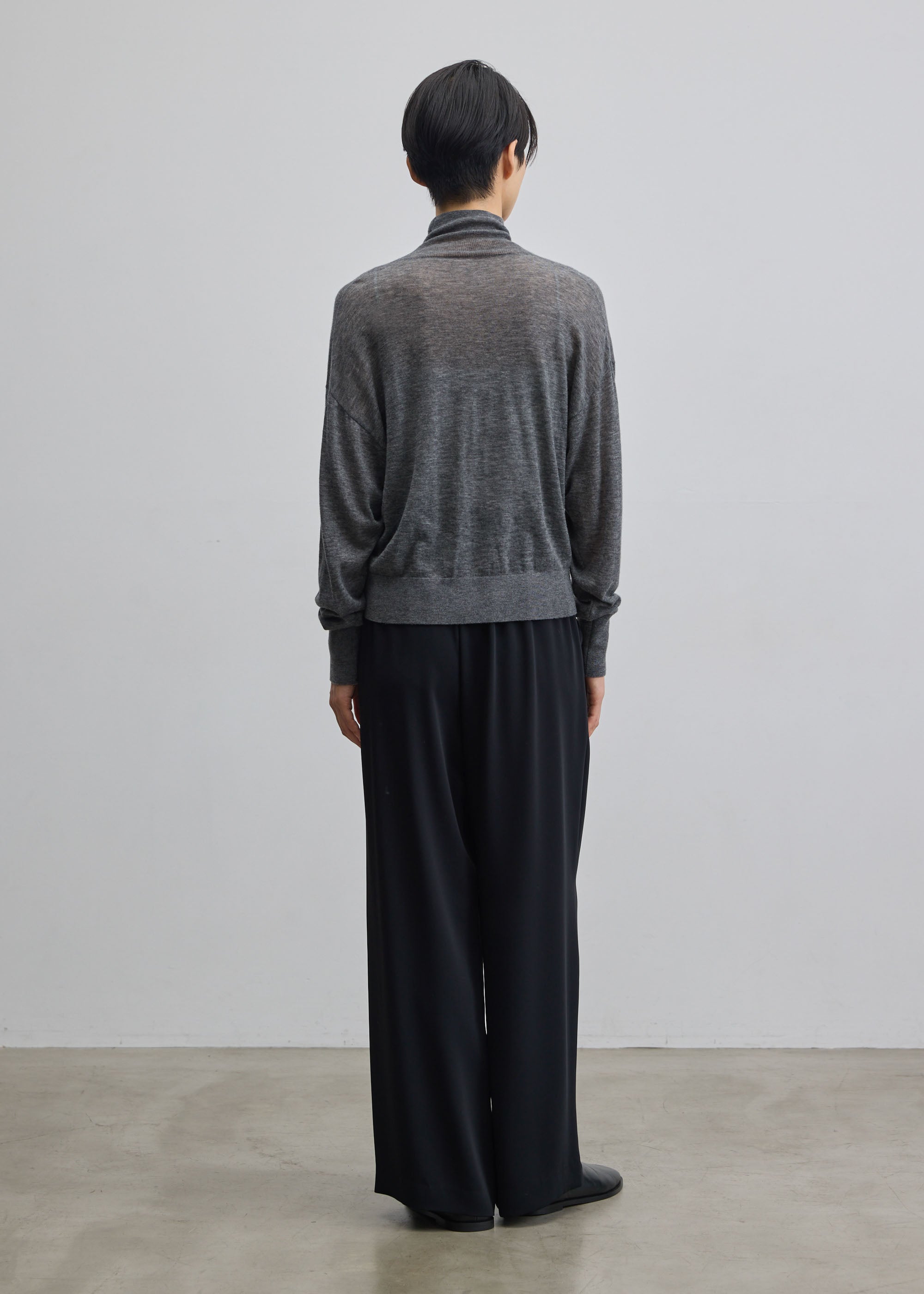 サイドタックワイドパンツ