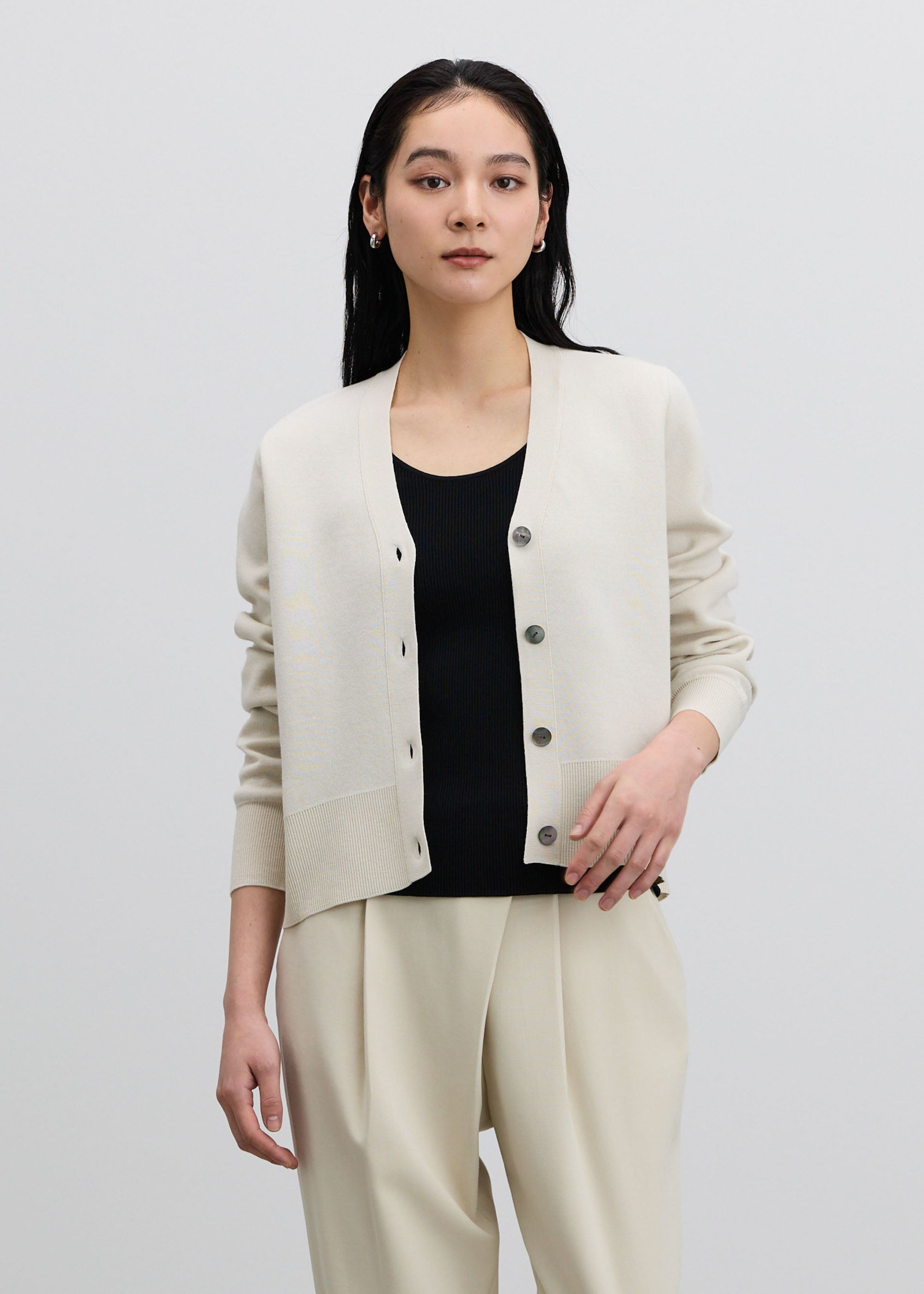 スウェットライクVネックショートニットカーディガン