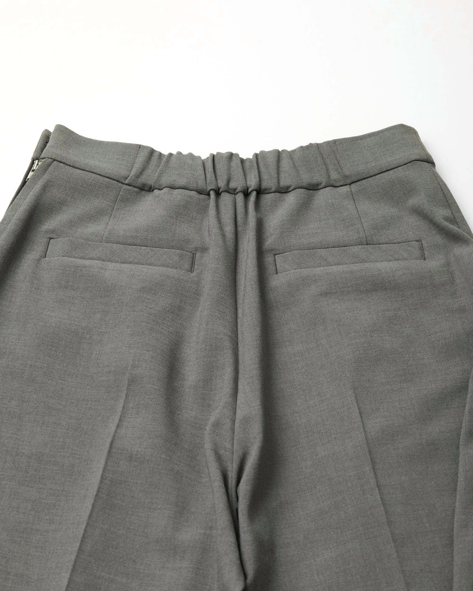 コンフォートファインタックバレルパンツ