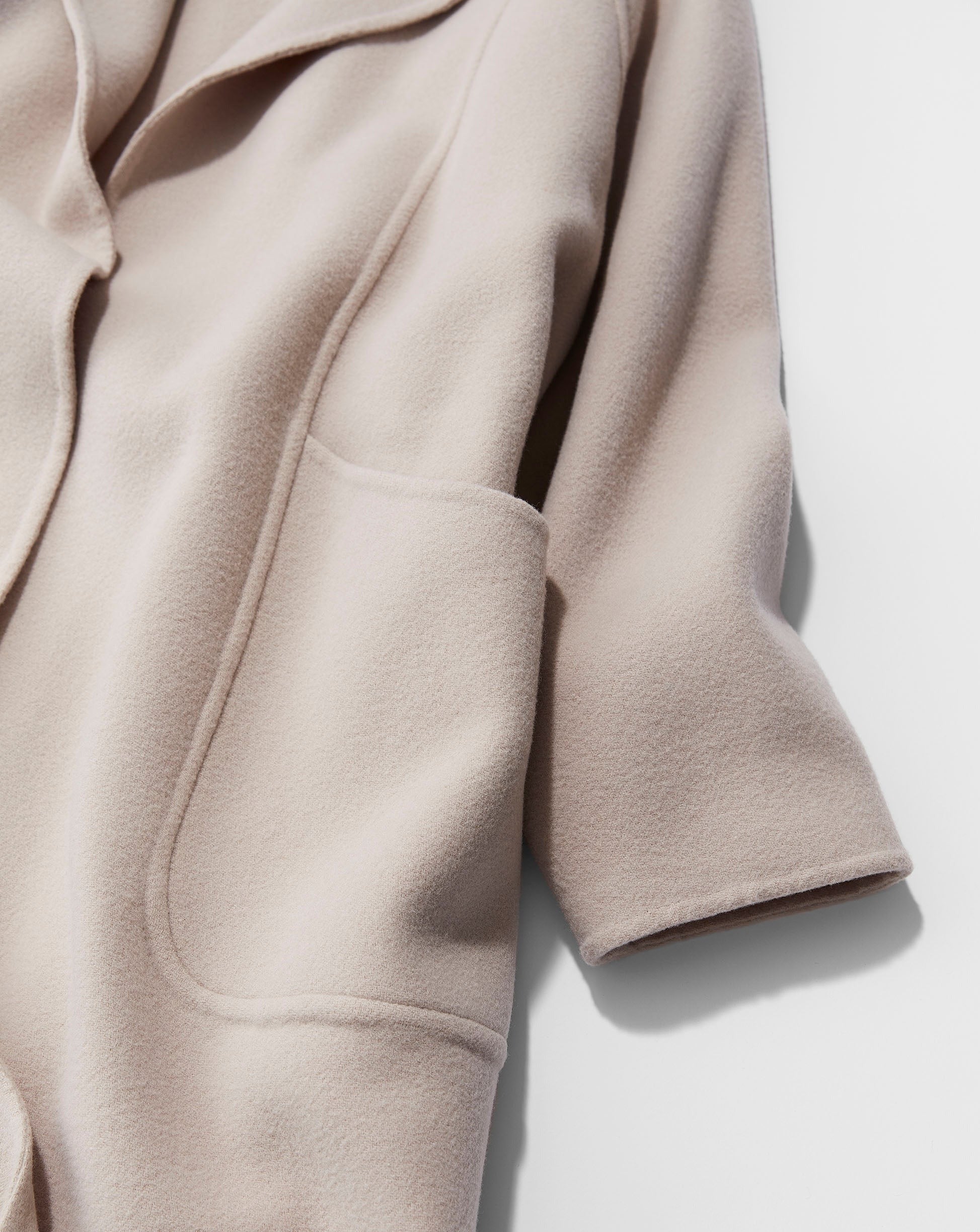 ウールリバーローブコート