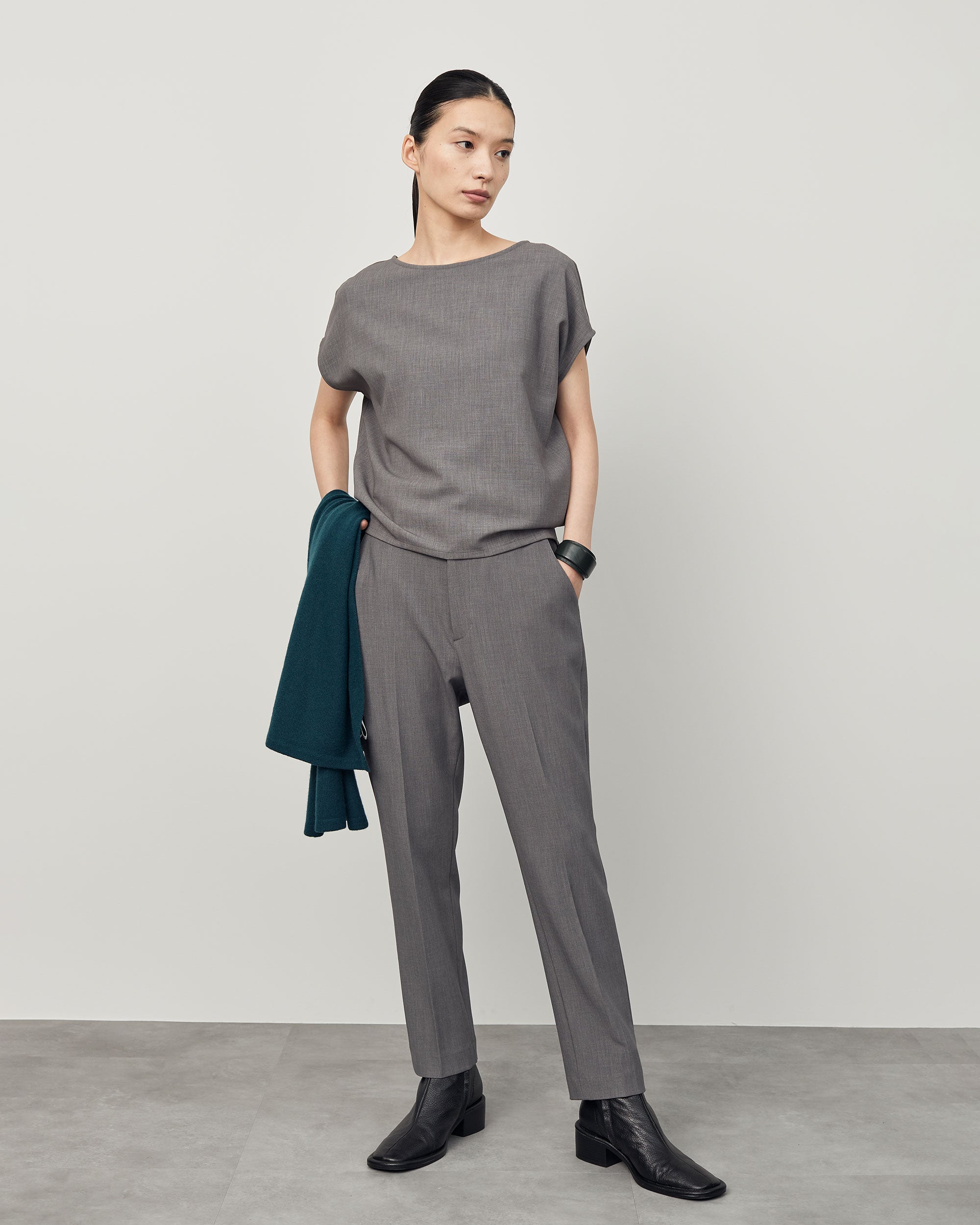 ウールライクショートスリーブコクーンブラウス