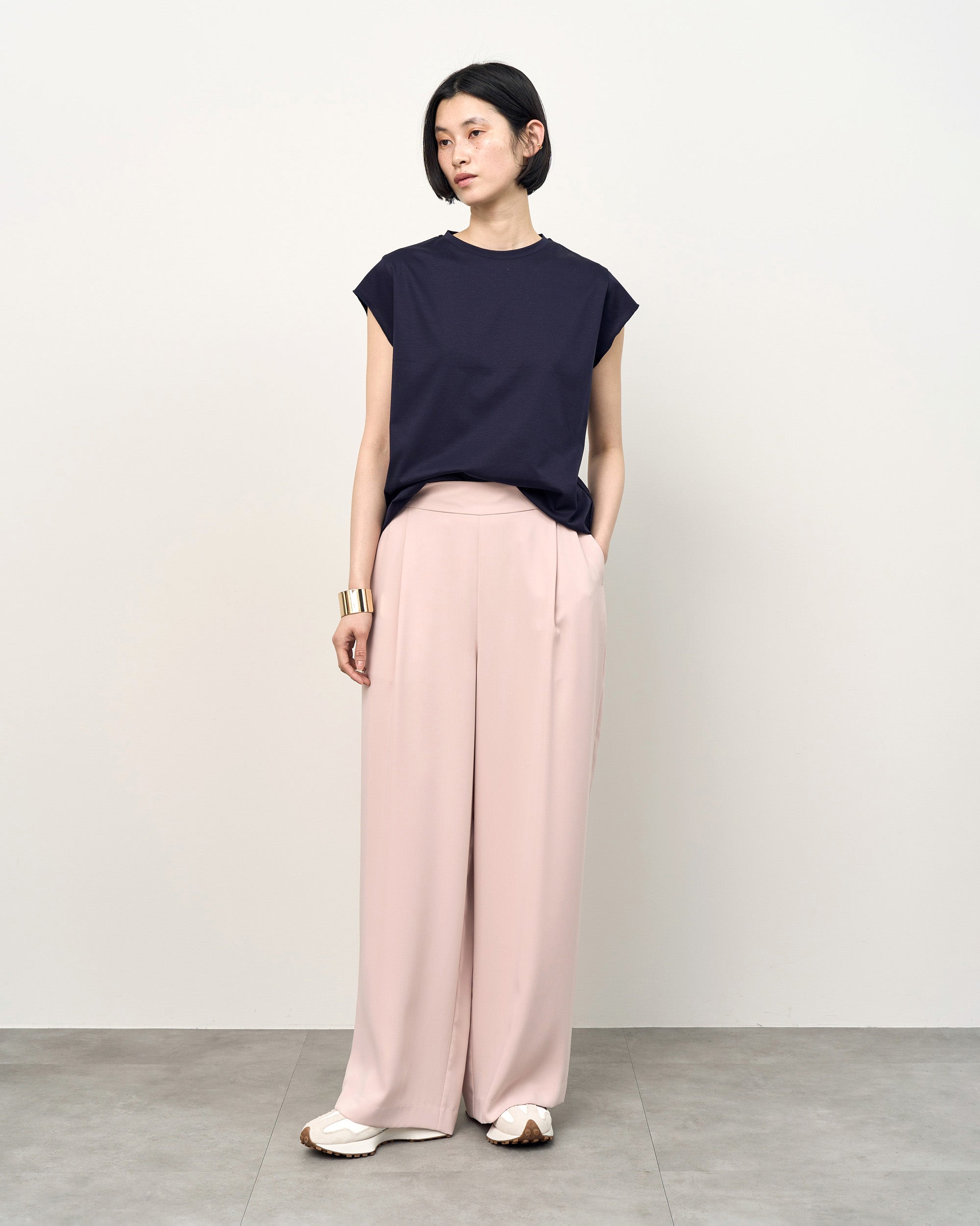 モデル:170cm サイズ:L