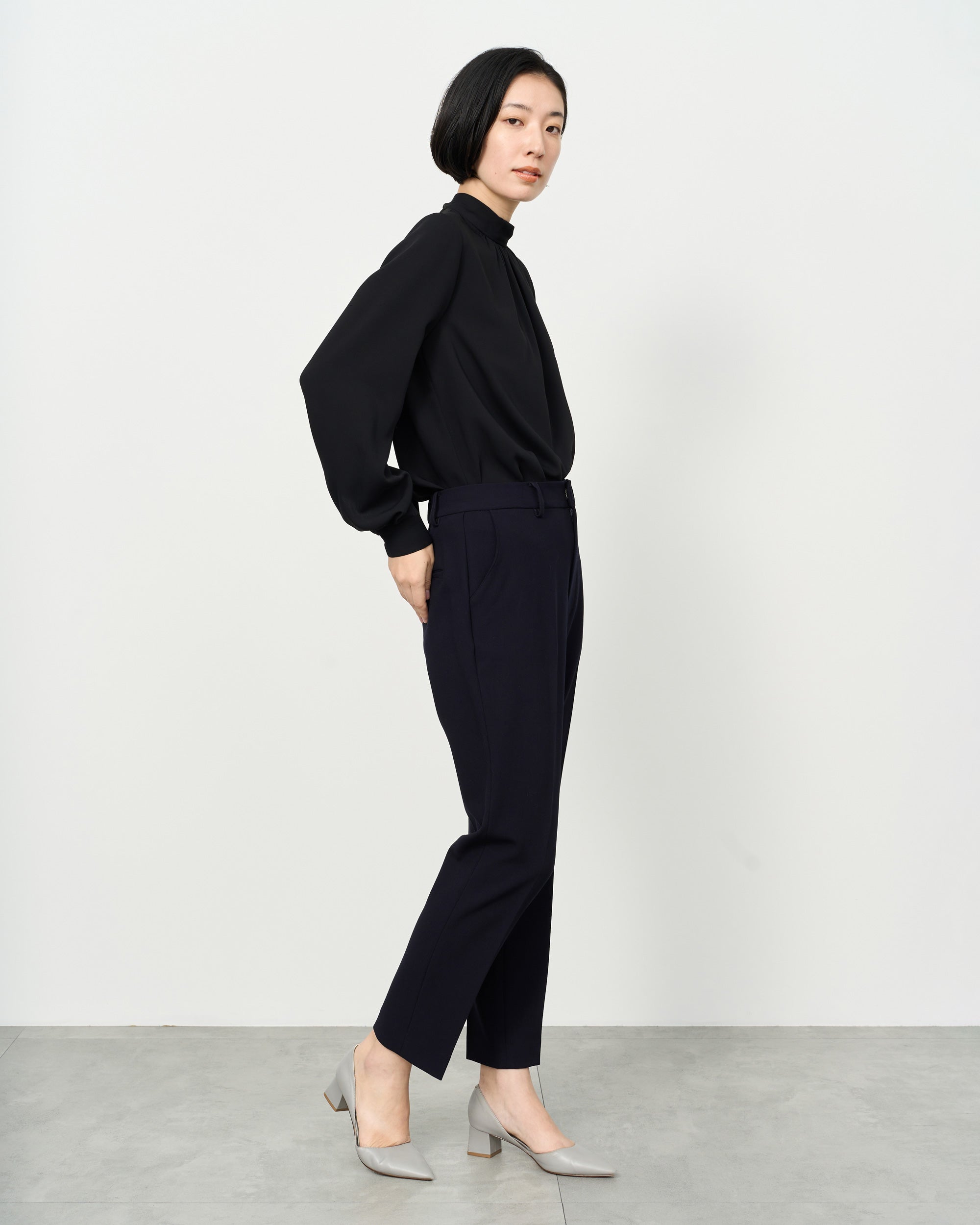 ウールライクセンタープレスパンツ