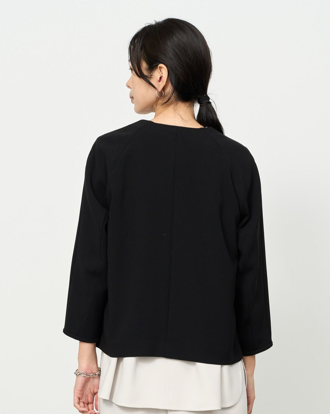 フロントホック8分袖ジャケット