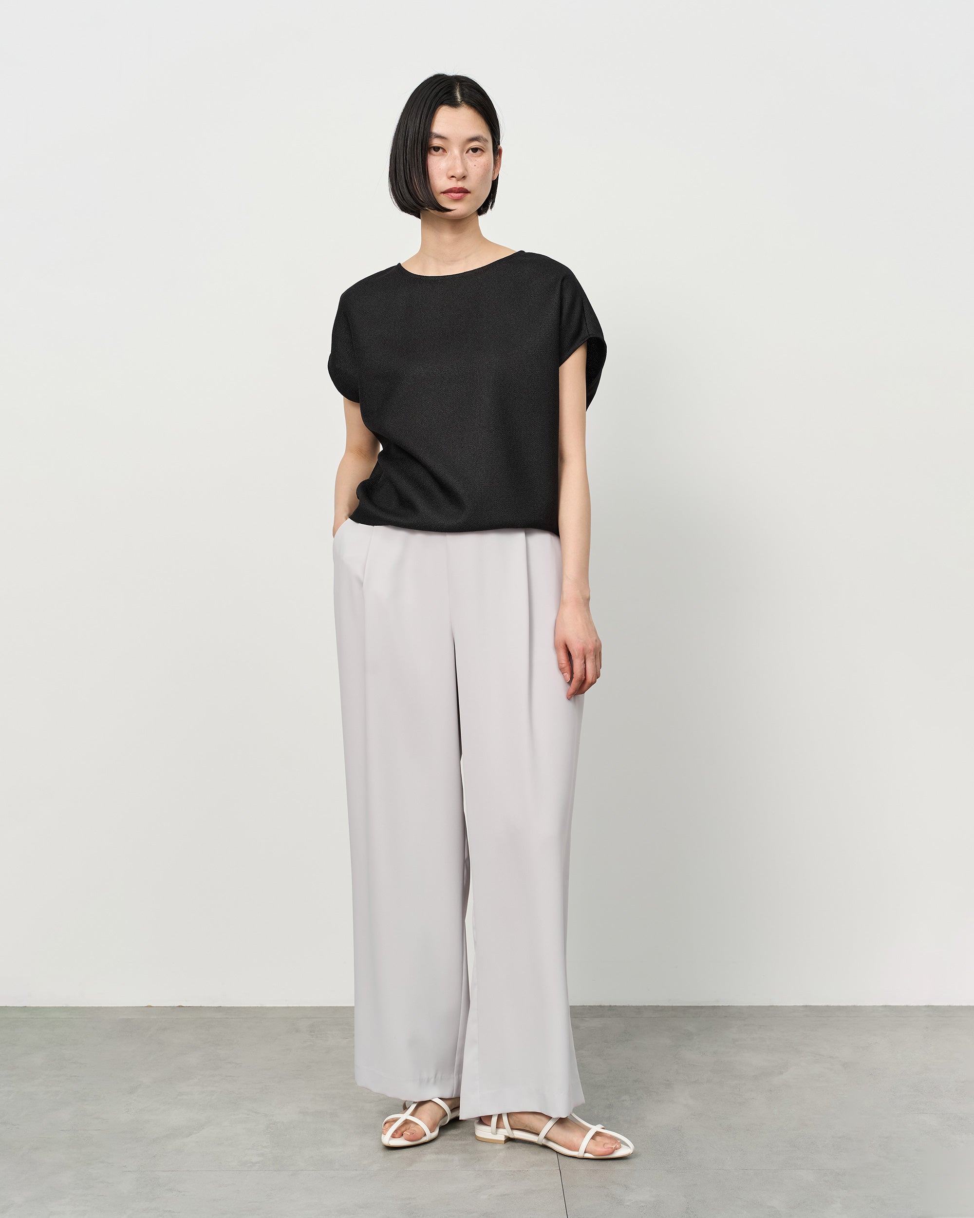 モデル:170cm パンツ:L