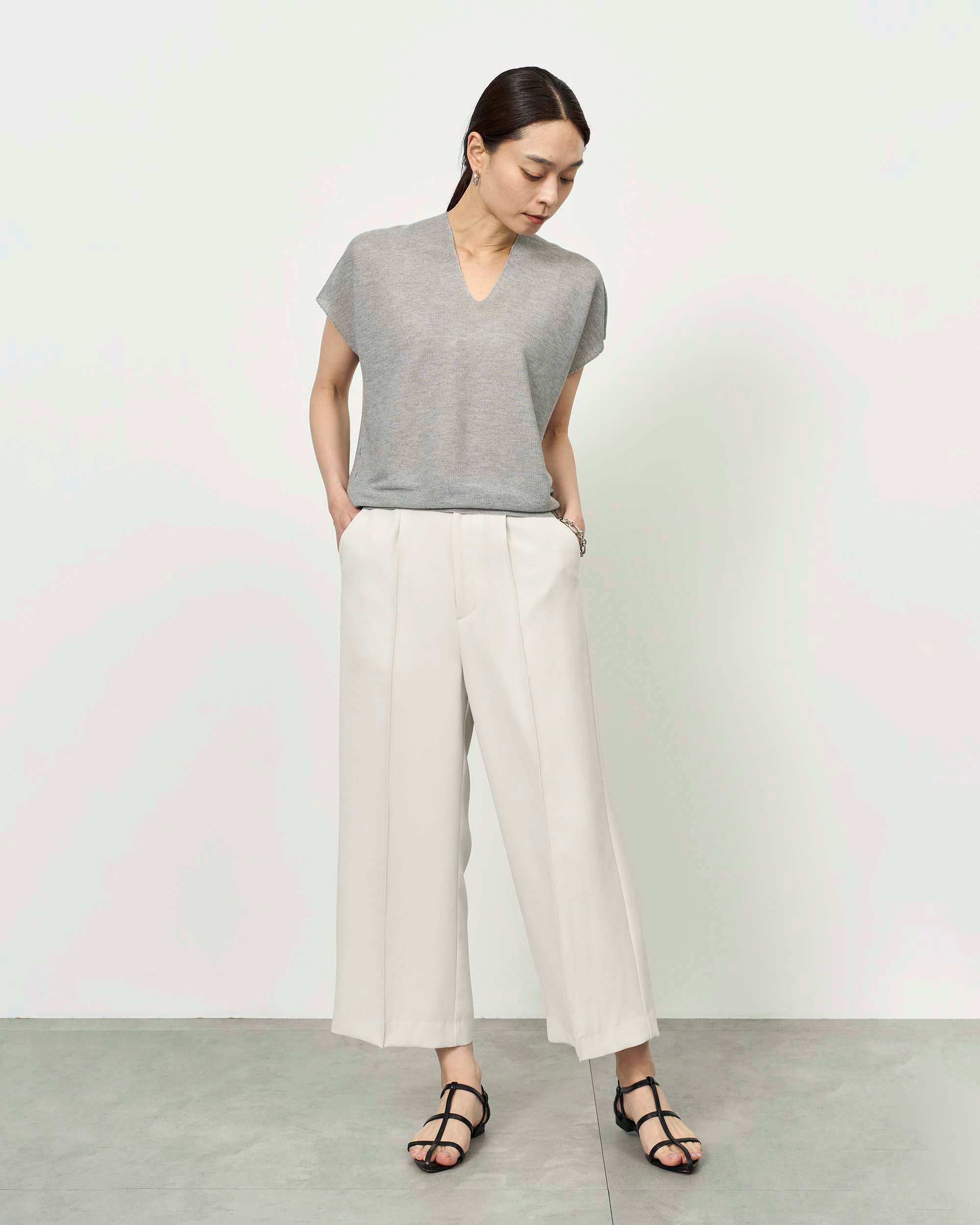 ライトクロスクロップドワイドパンツ