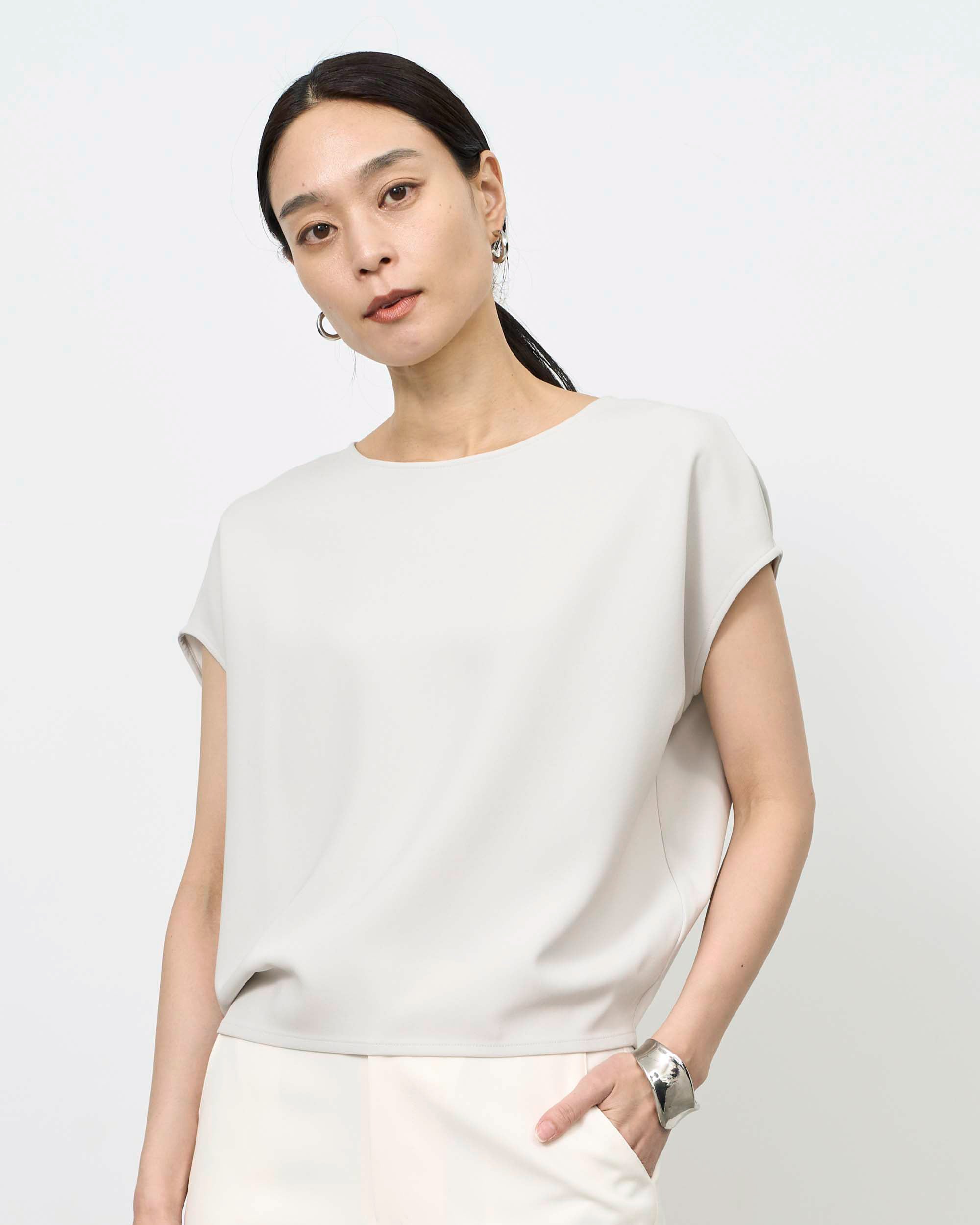 ショートスリーブコクーンブラウス