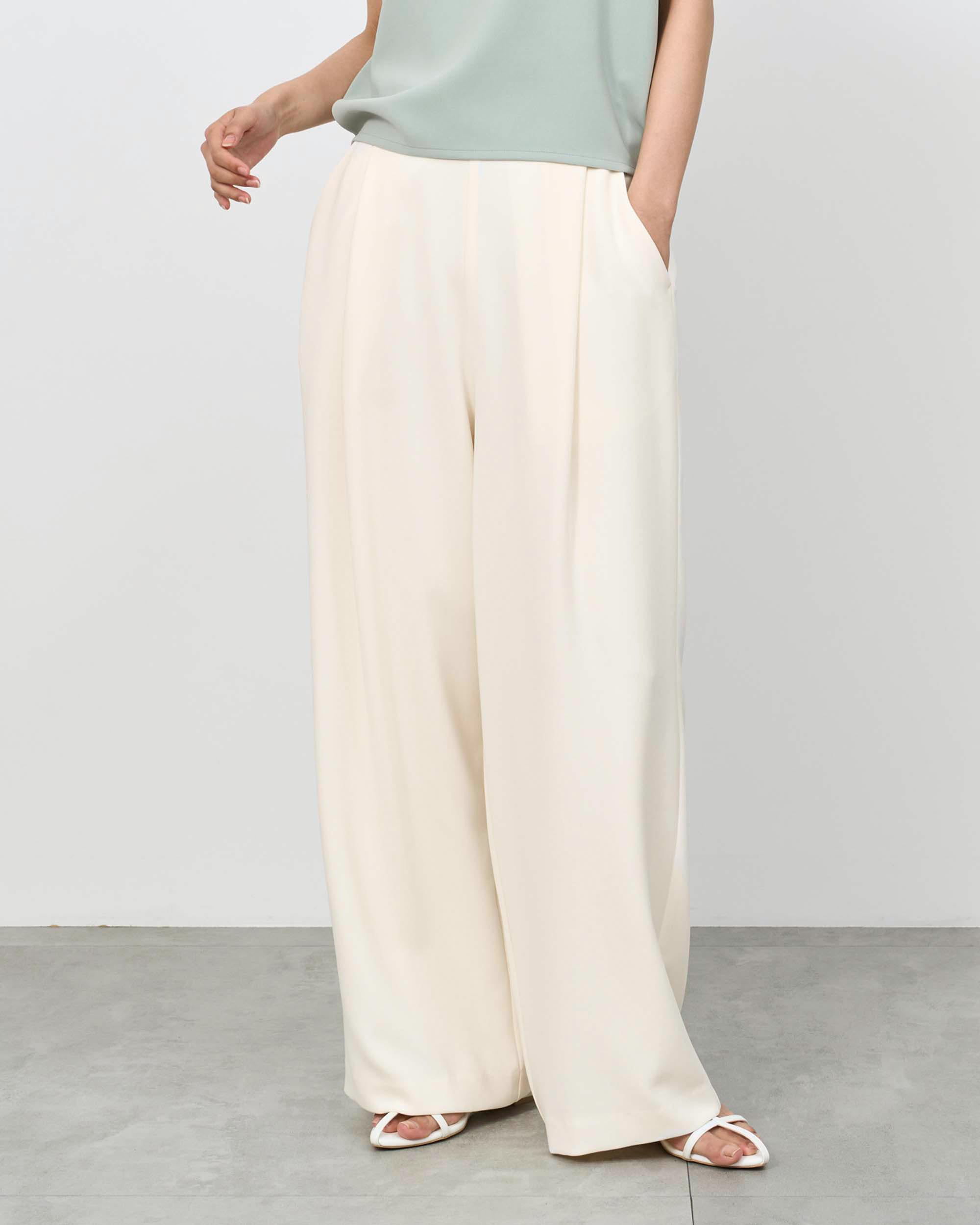 タックワイドパンツ