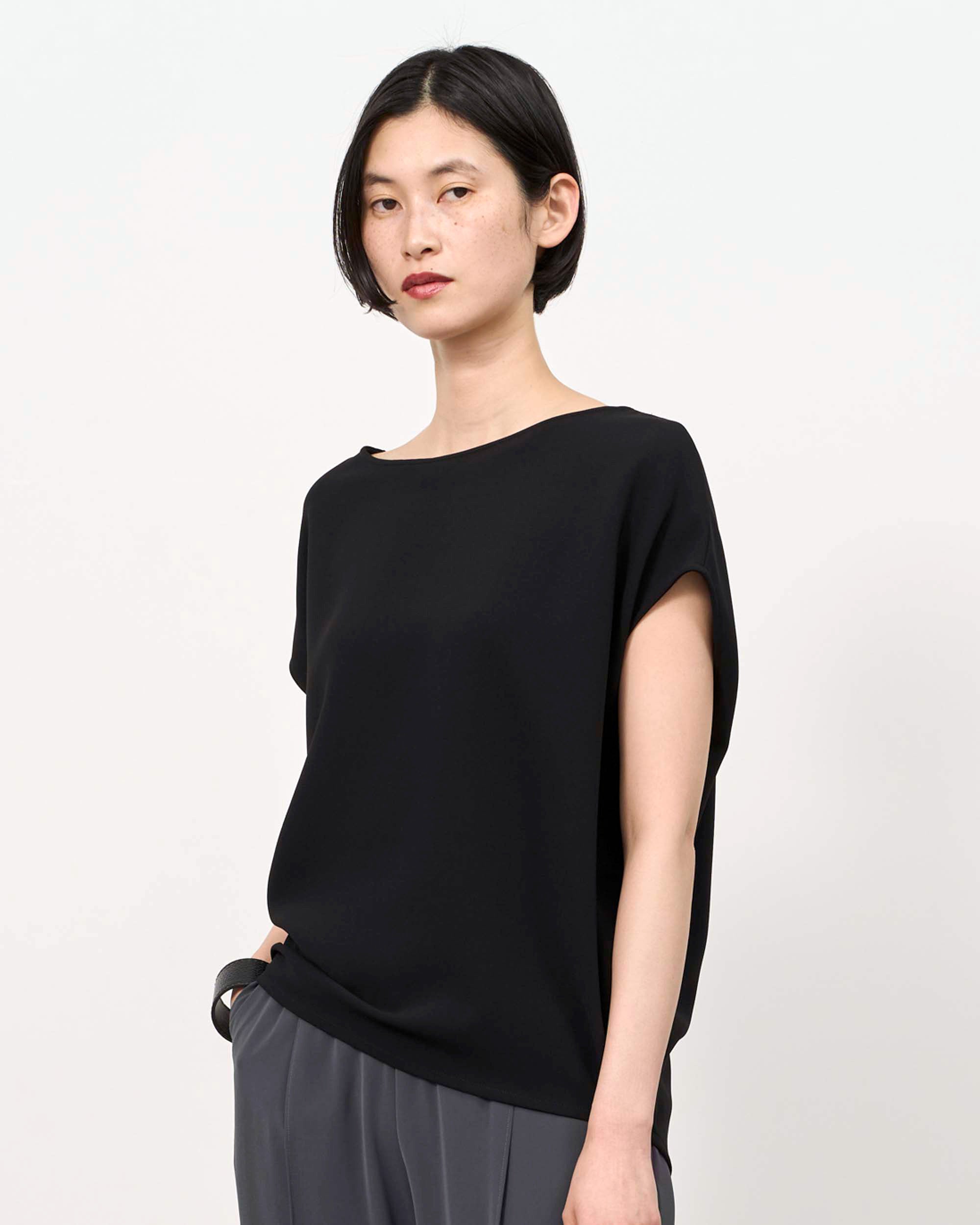 モデル:170cm サイズ:L