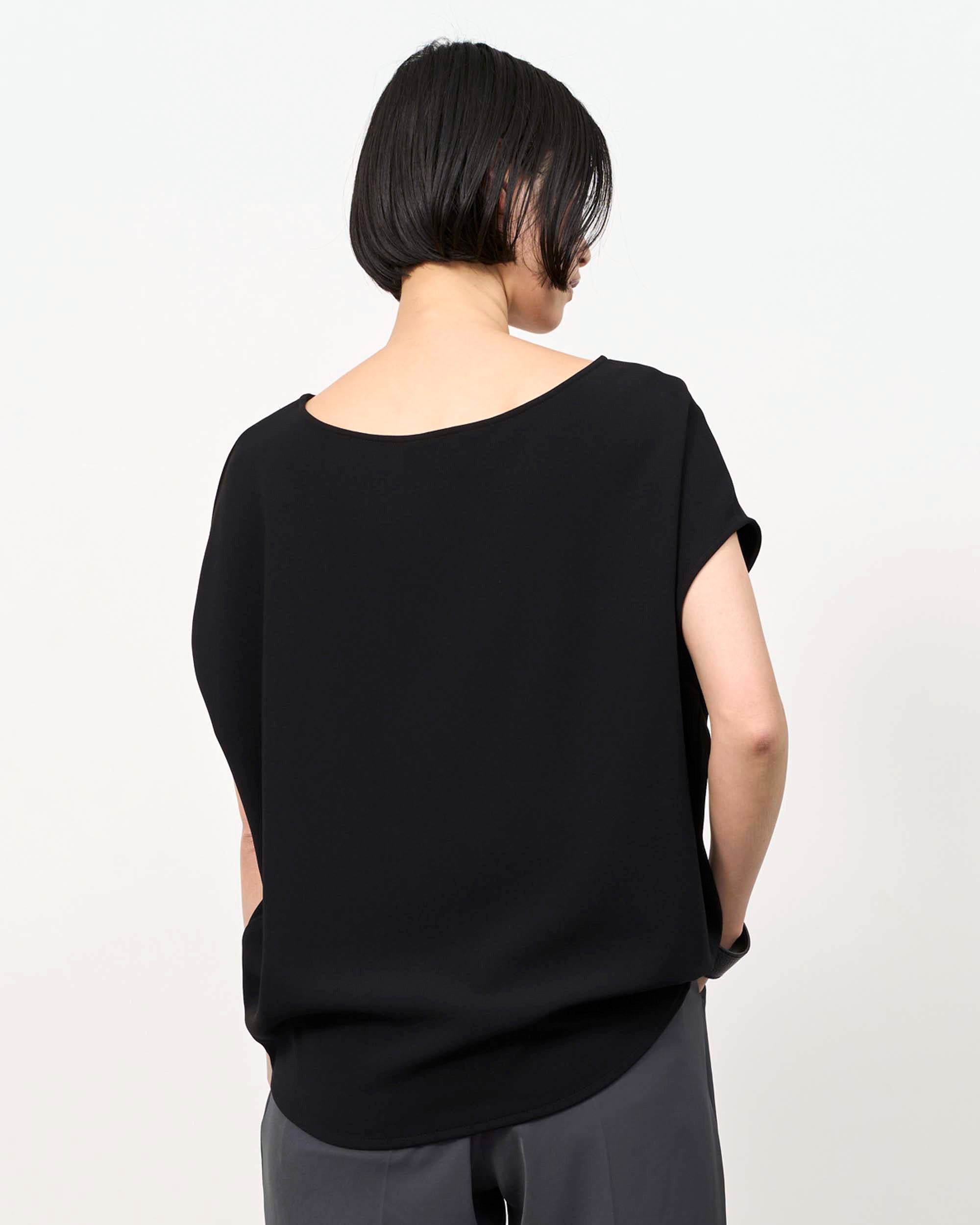 ショートスリーブコクーンブラウス