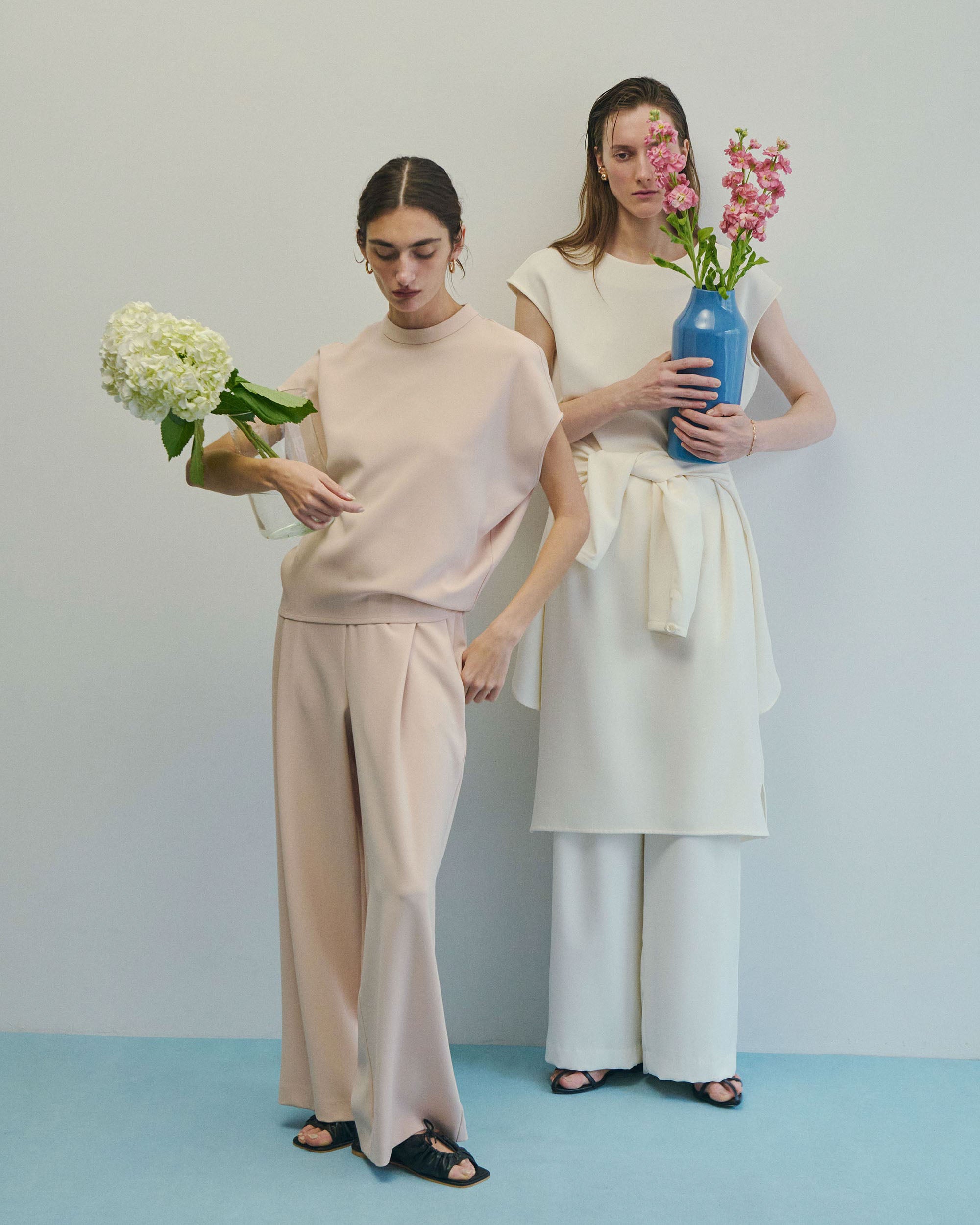 スタンドカラーコクーンブラウス