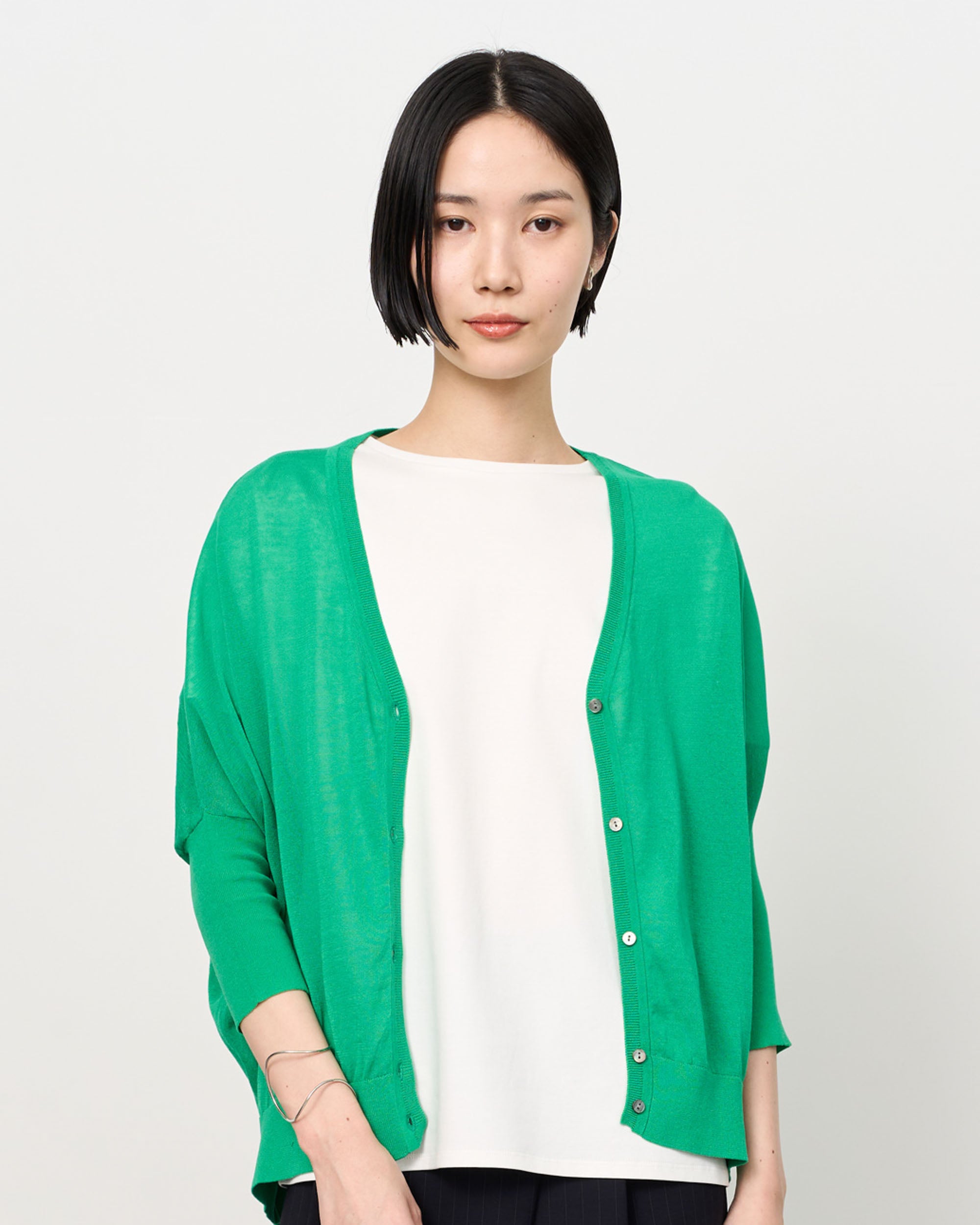 シアーコクーンVネックニットカーディガン