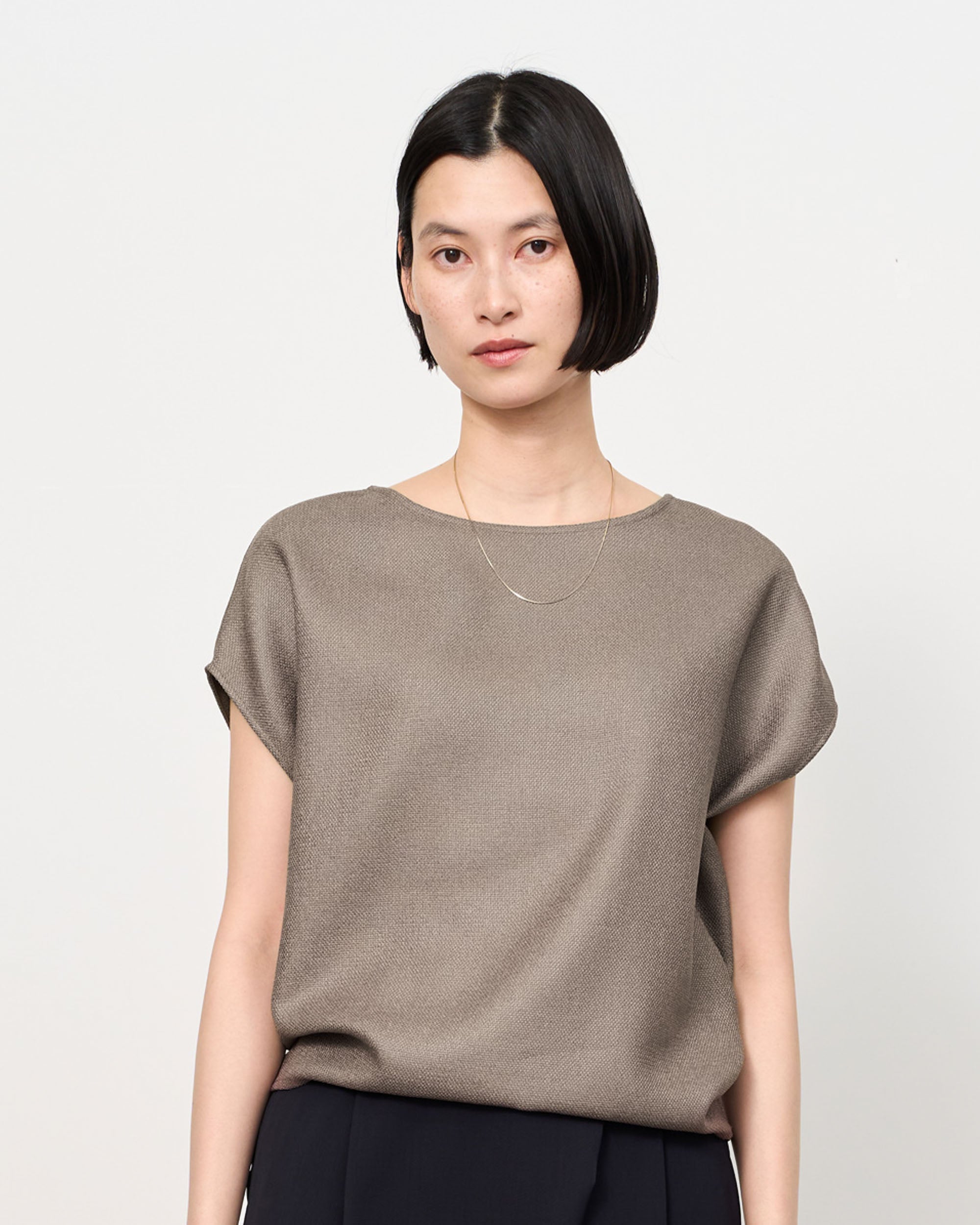 リネーラショートスリーブコクーンブラウス