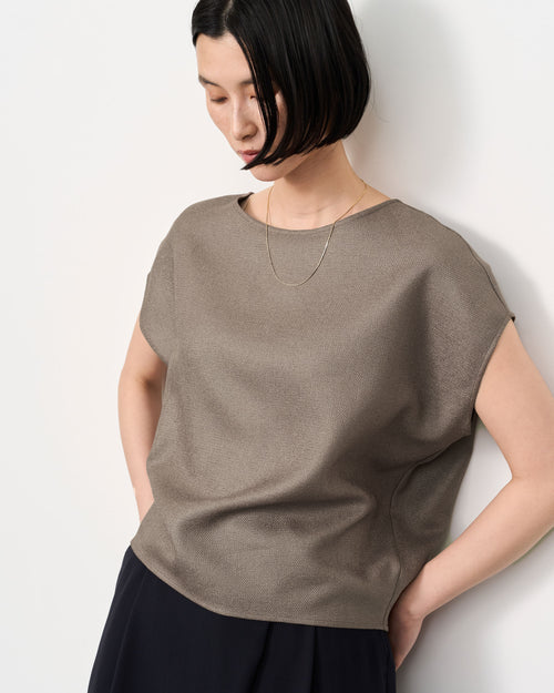 モデル:170cm サイズ:M