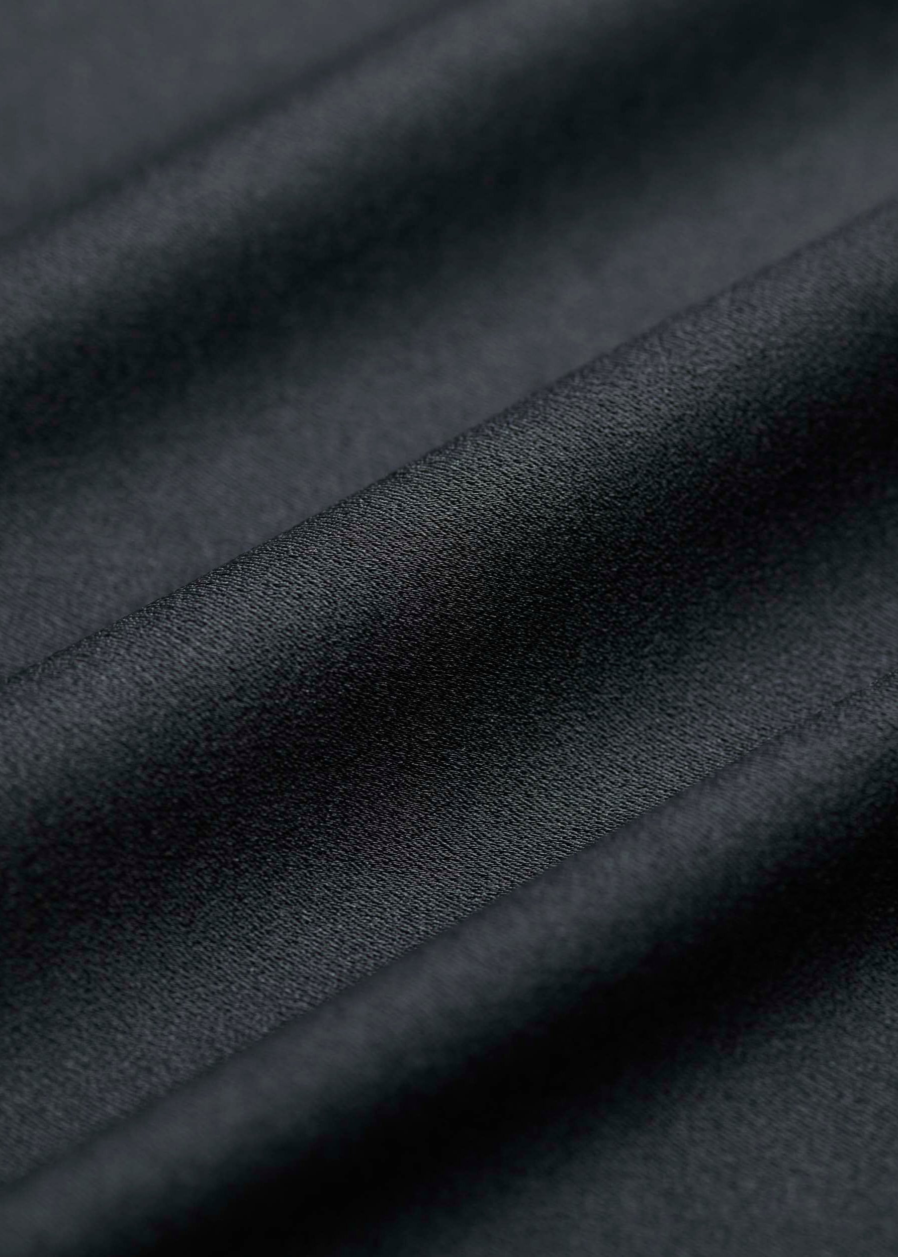 トリアセサテンロングスカート