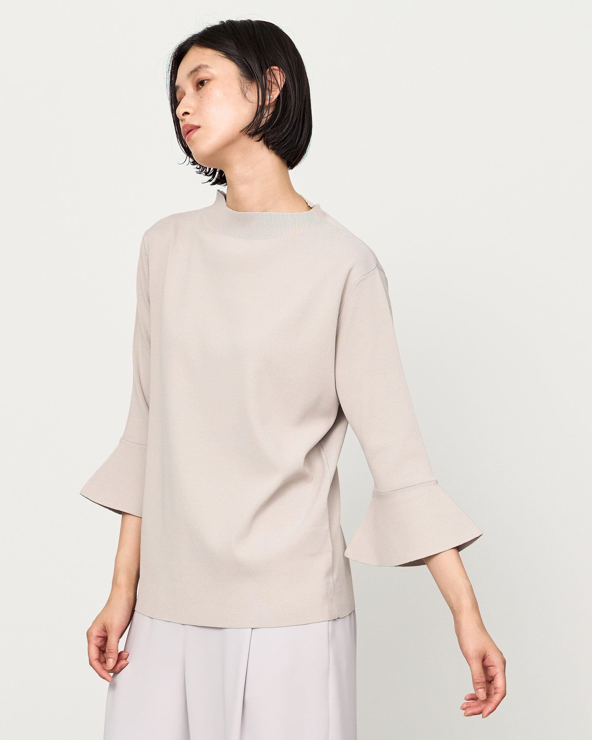 フレアスリーブニットプルオーバー