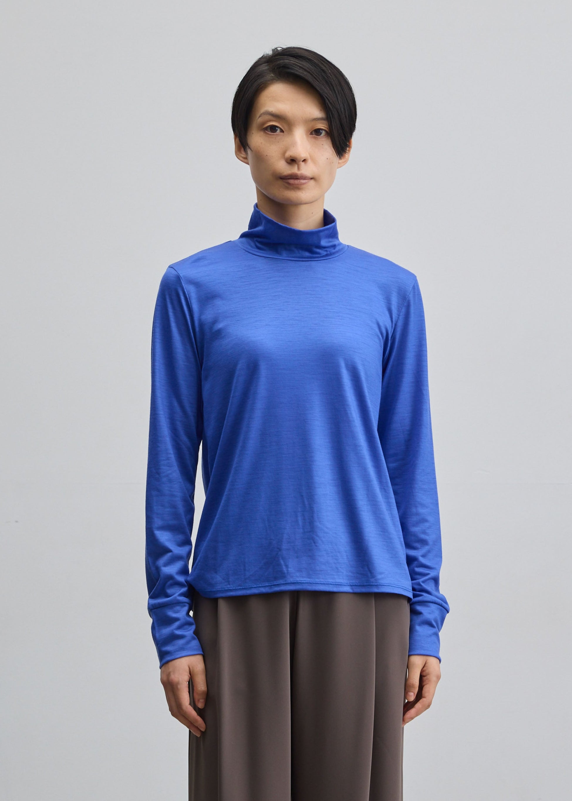 クリアウールタートルネックカットソー