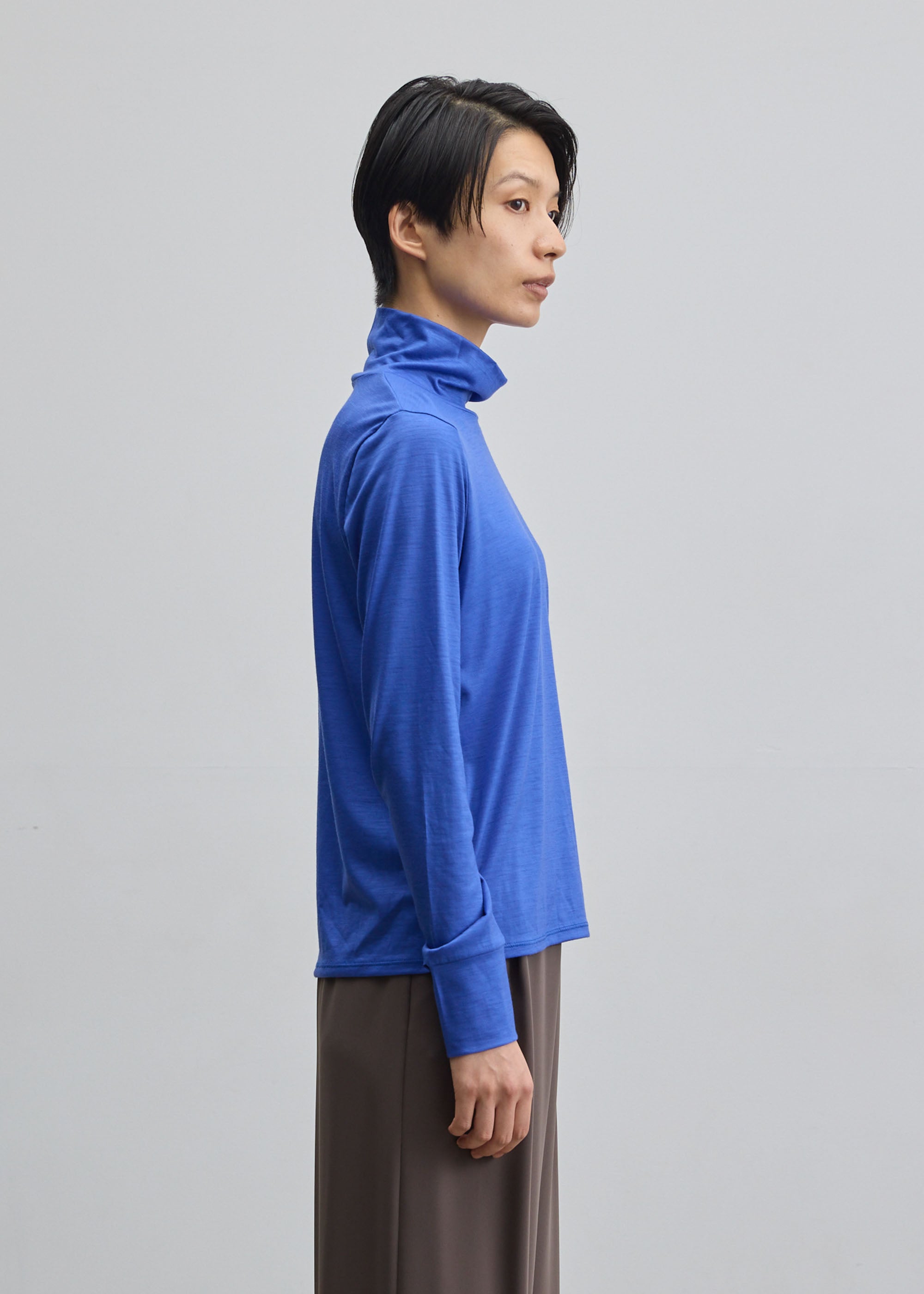 クリアウールタートルネックカットソー