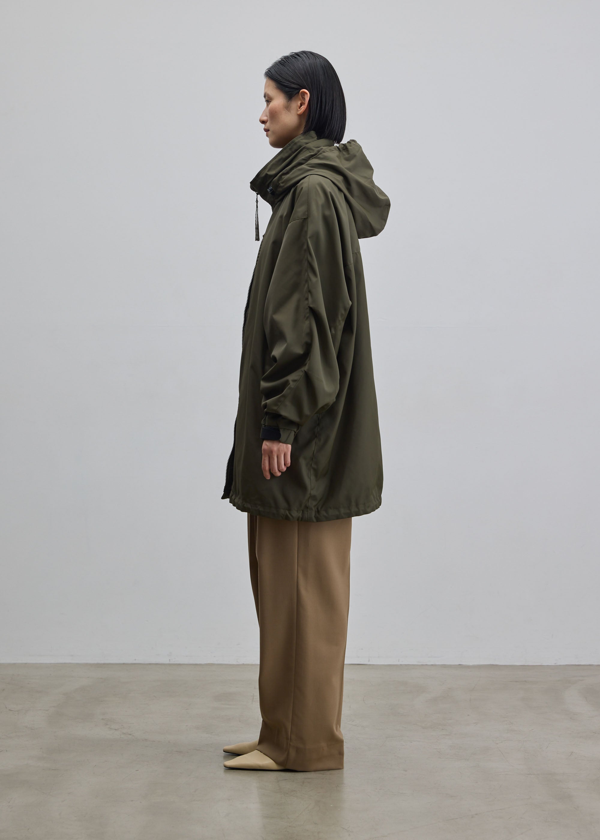 フーデッドブルゾン