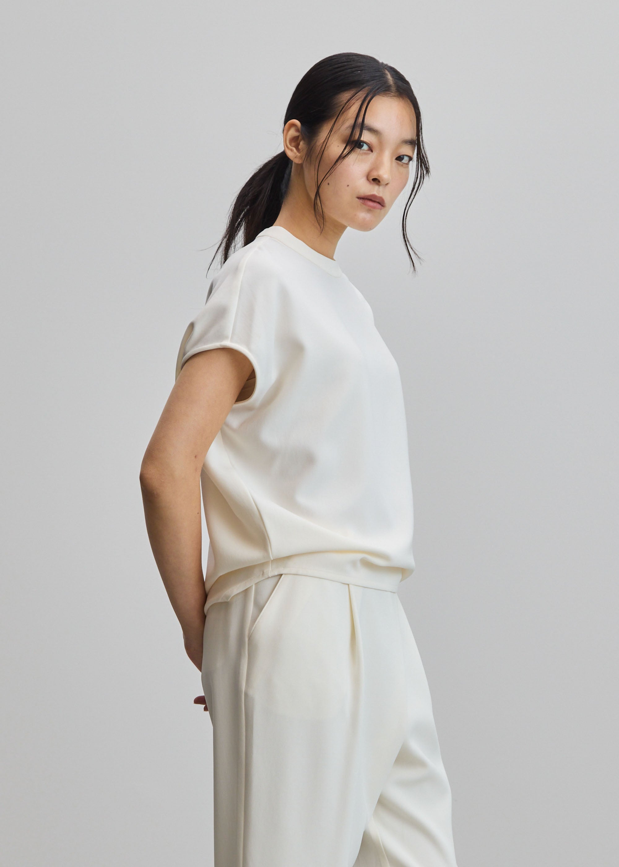 スタンドカラーコクーンブラウス