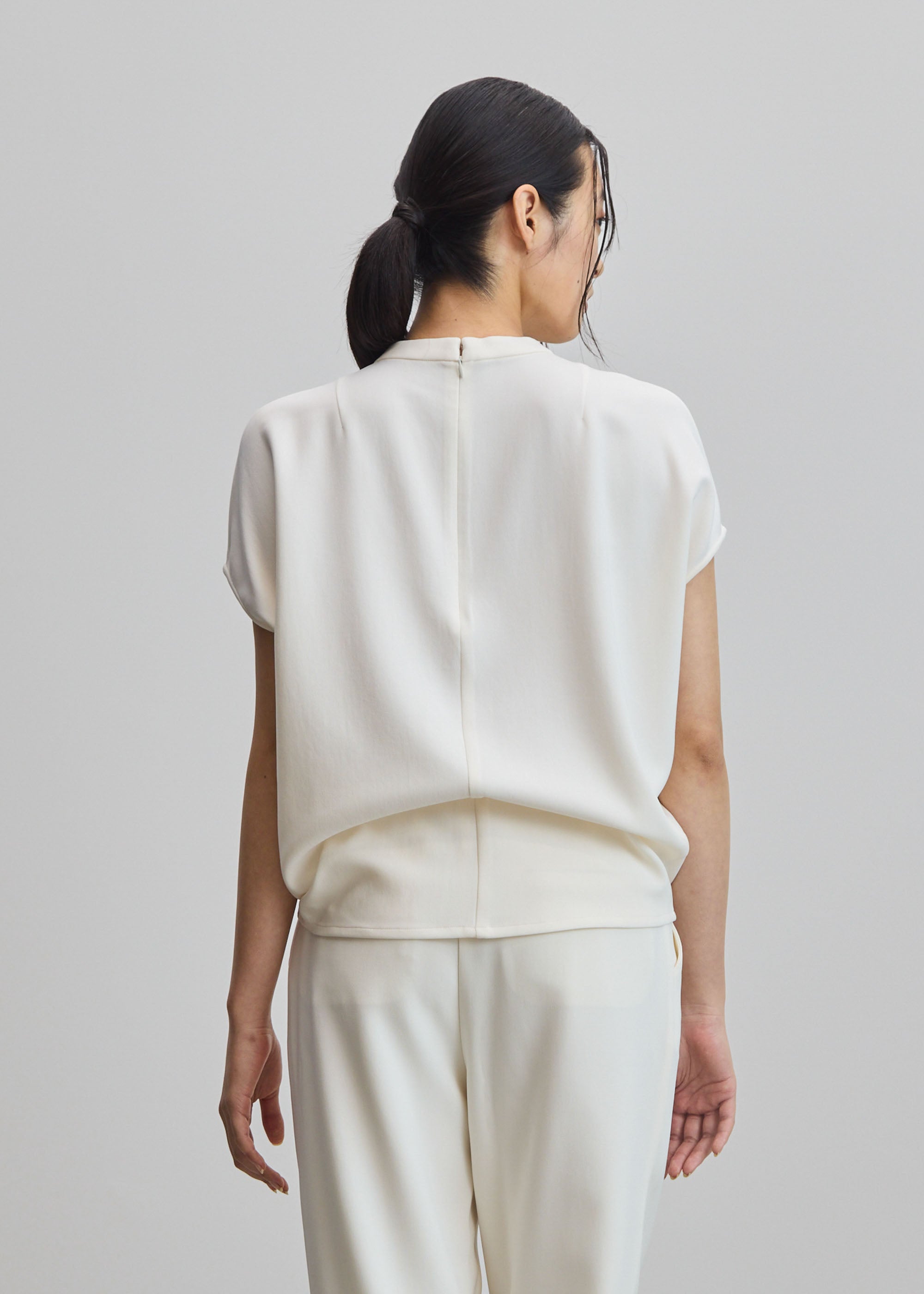 スタンドカラーコクーンブラウス