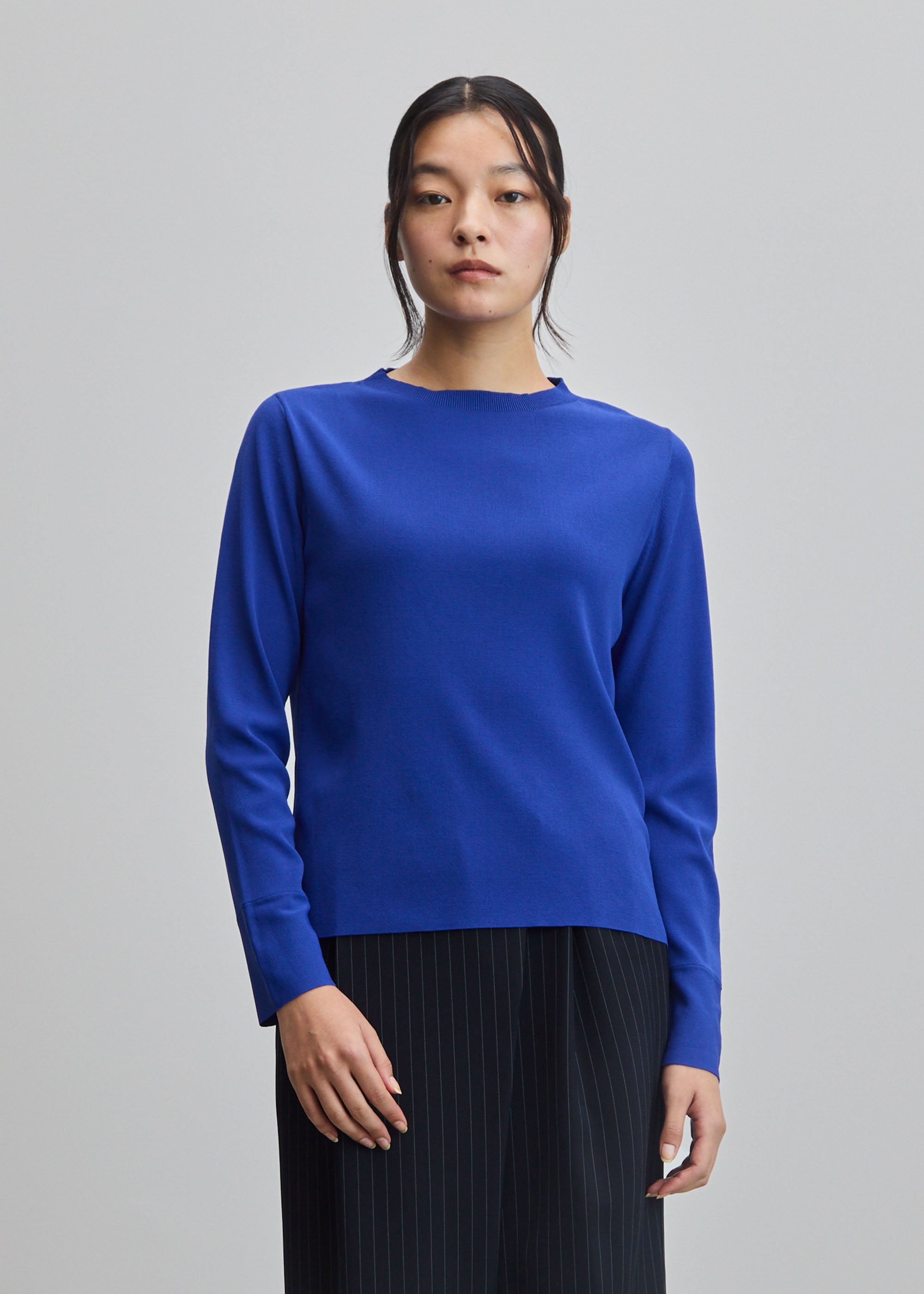 クルーネックニットプルオーバー