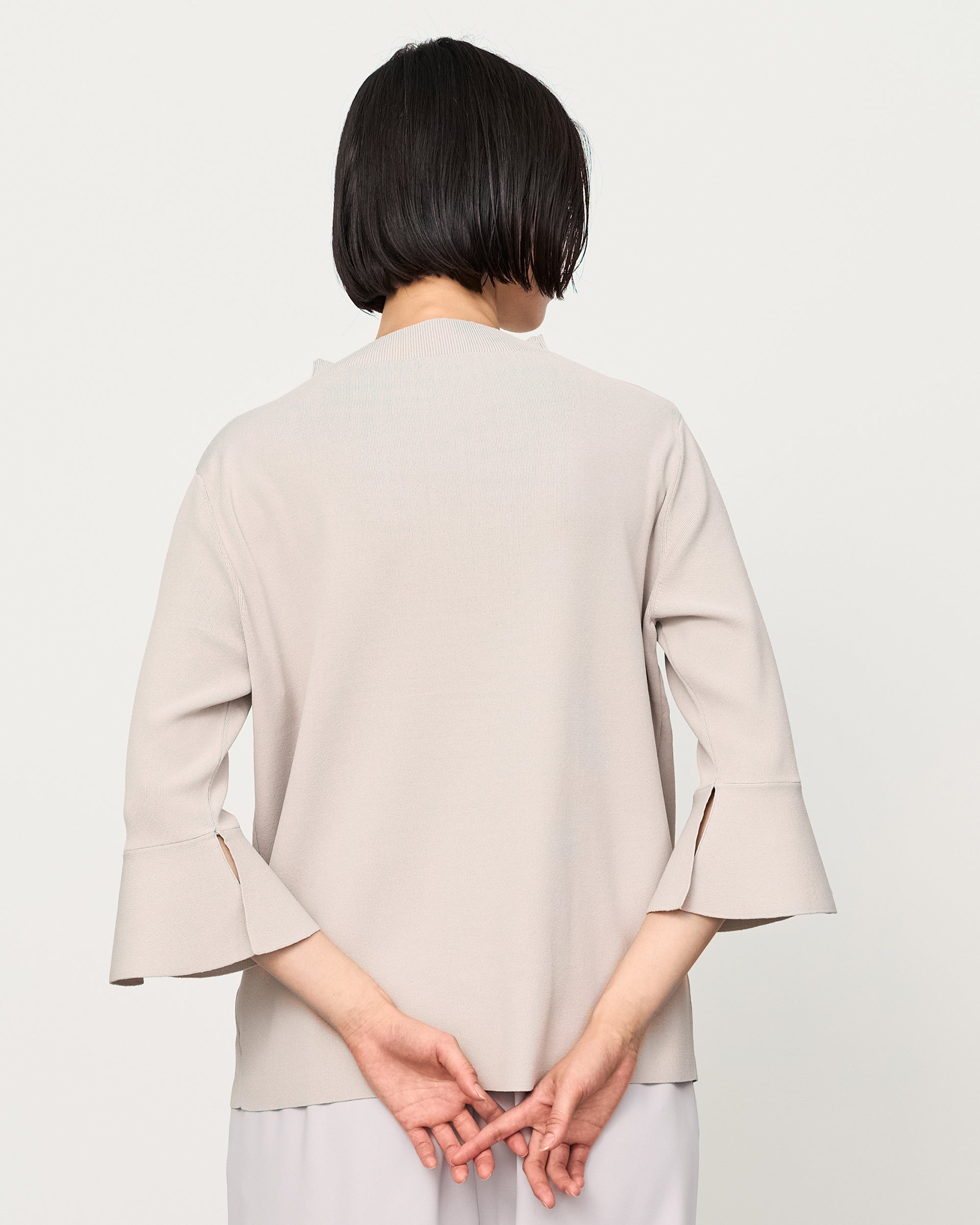 フレアスリーブニットプルオーバー