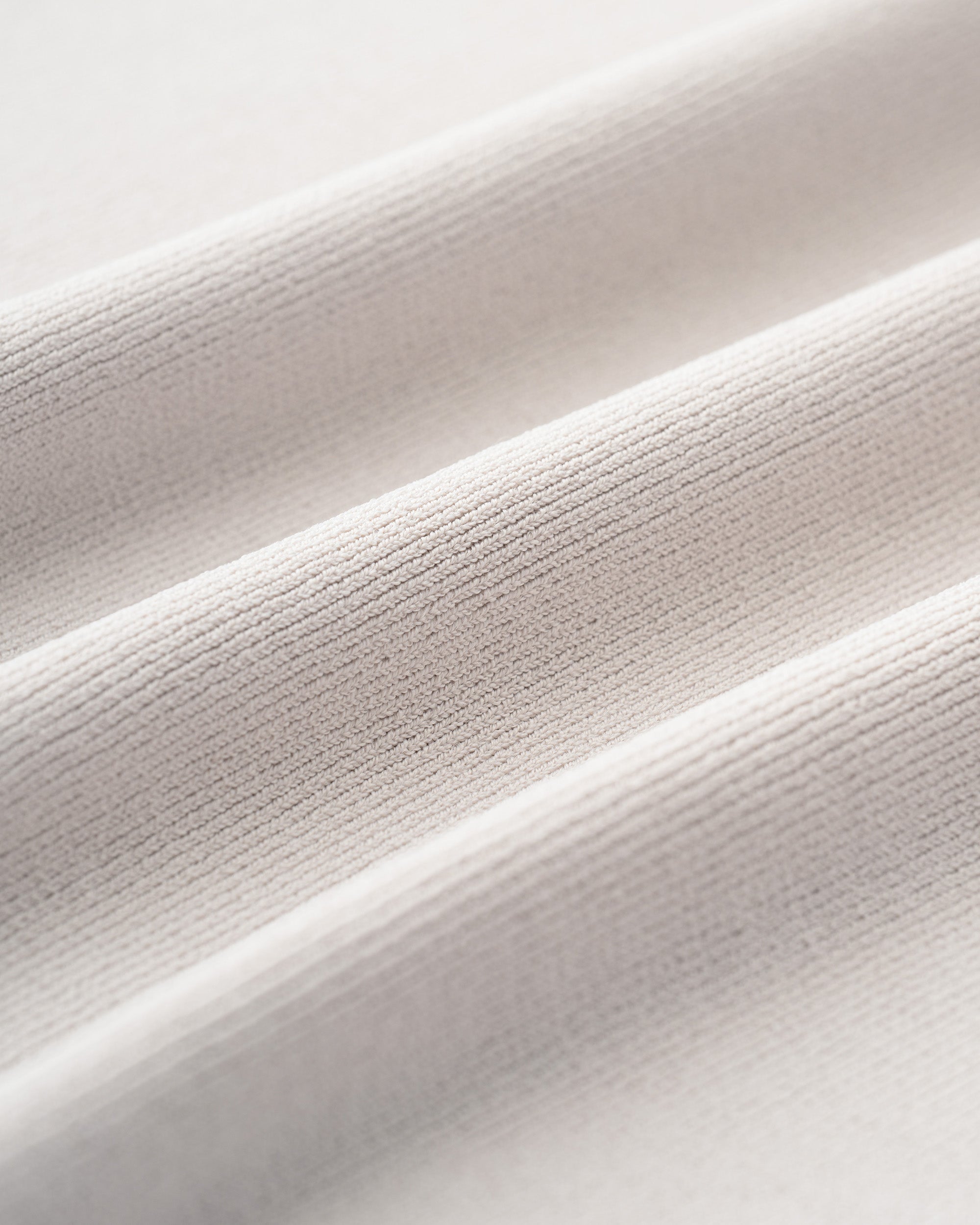 クルーネックニットプルオーバー