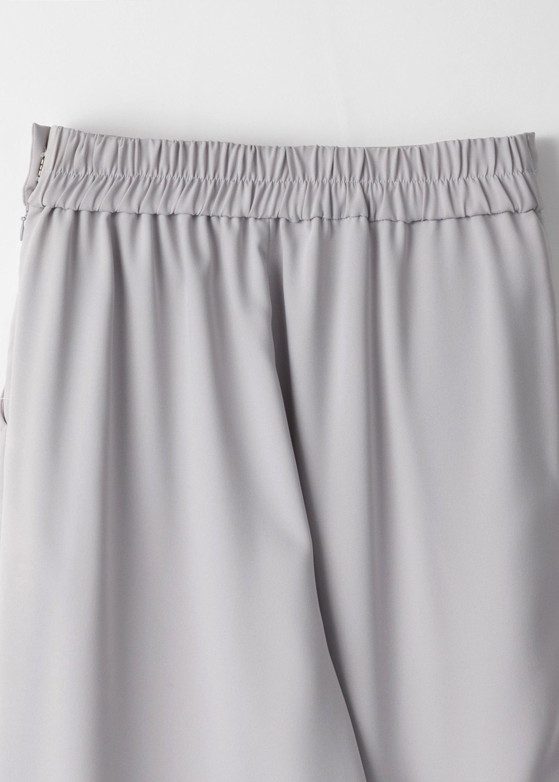 サイドタックワイドパンツ