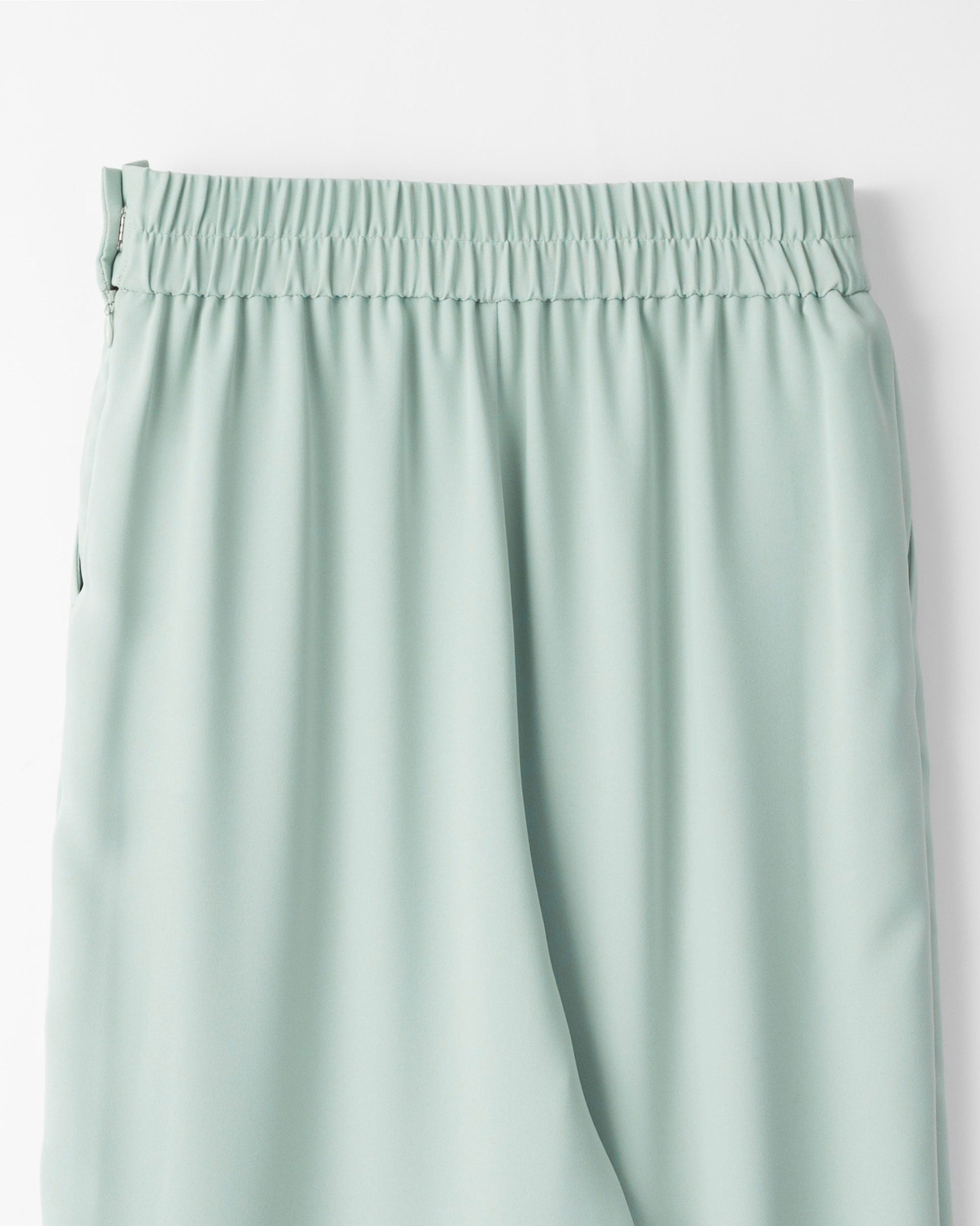 サイドタックワイドパンツ