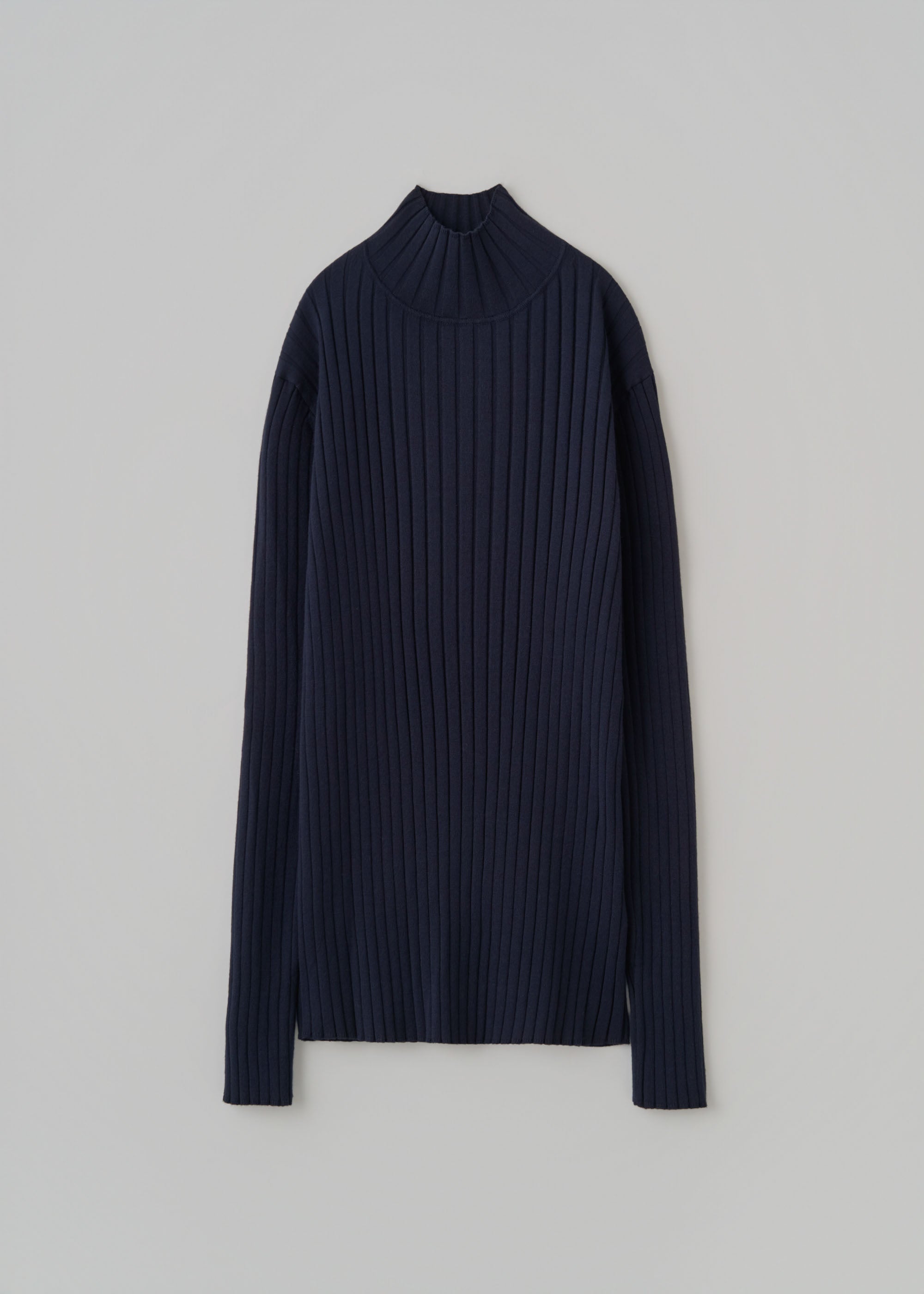 ワイドリブタートルネックニット