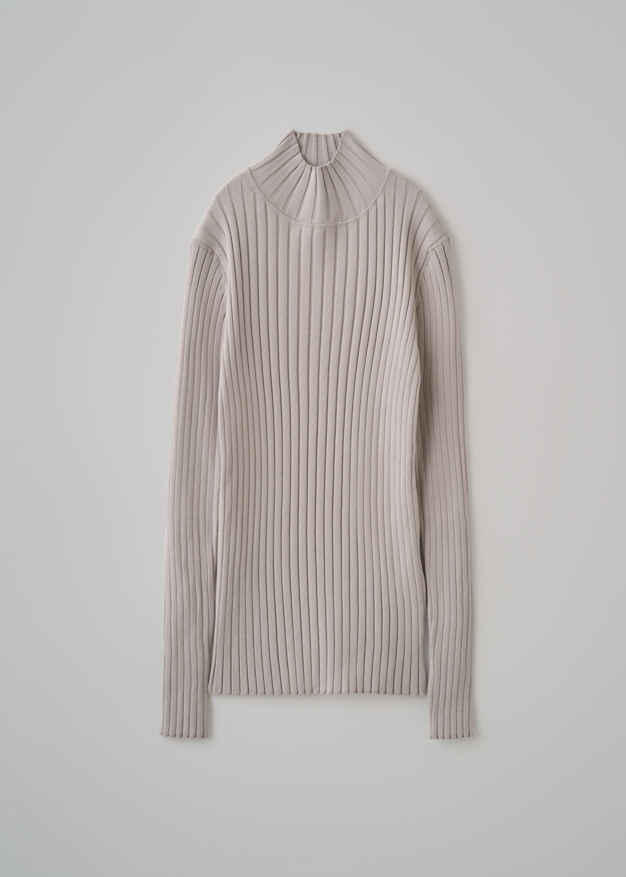 ワイドリブタートルネックニット