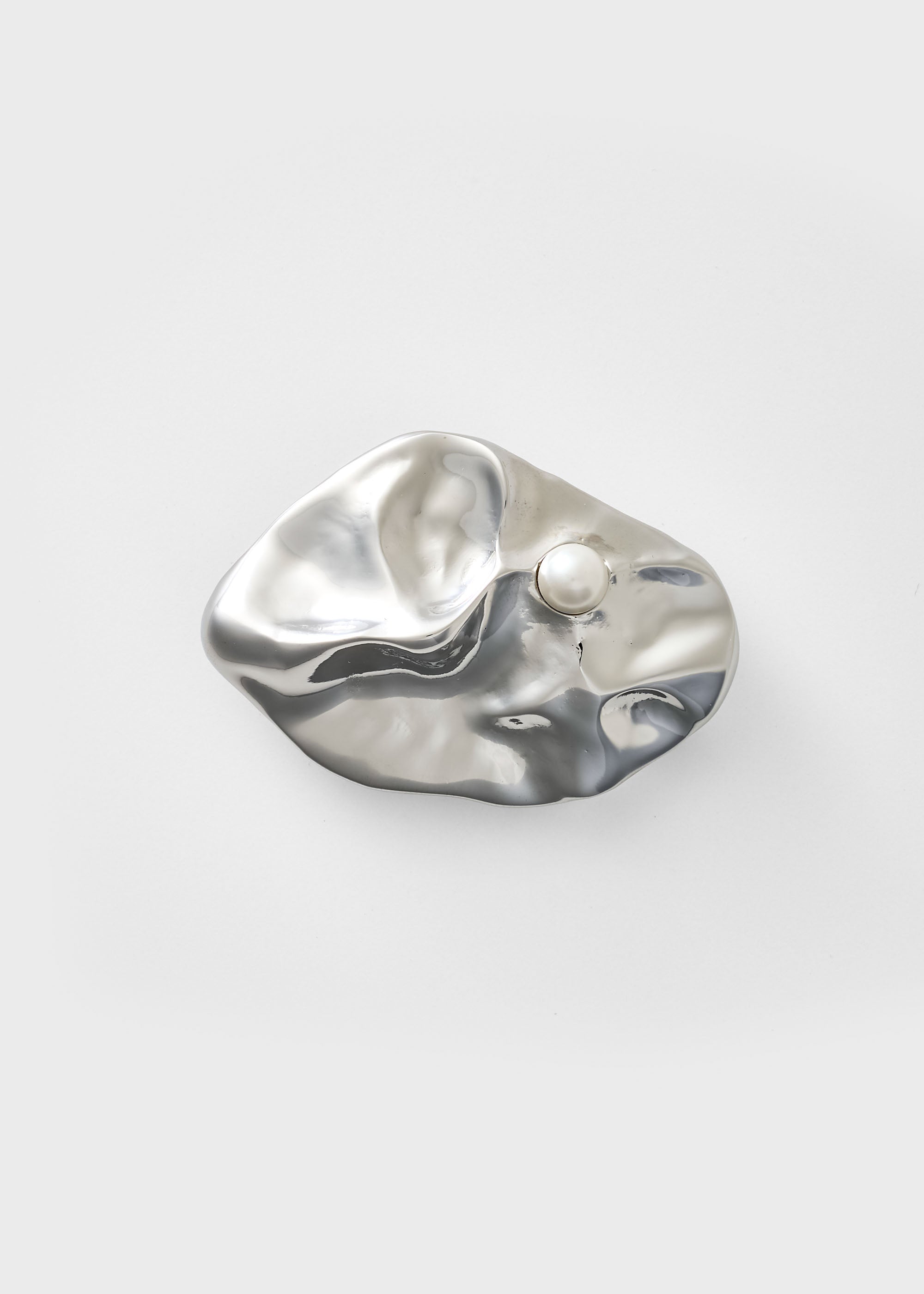 パールメタルブローチ