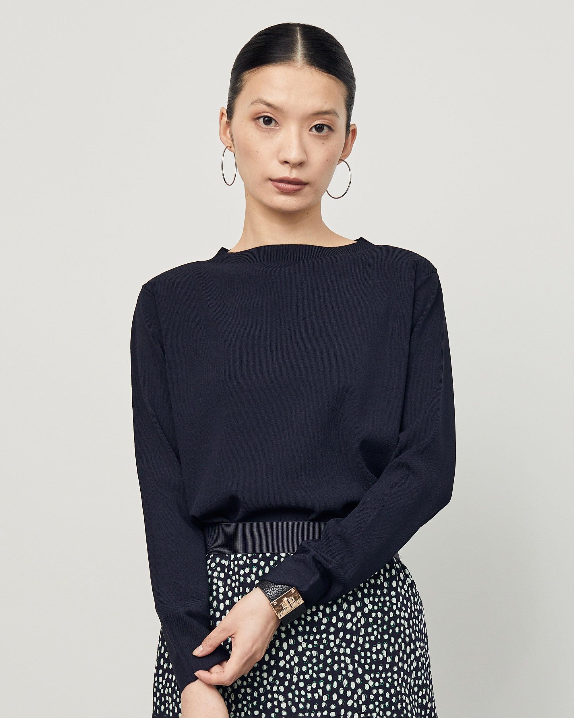 クルーネックニットプルオーバー