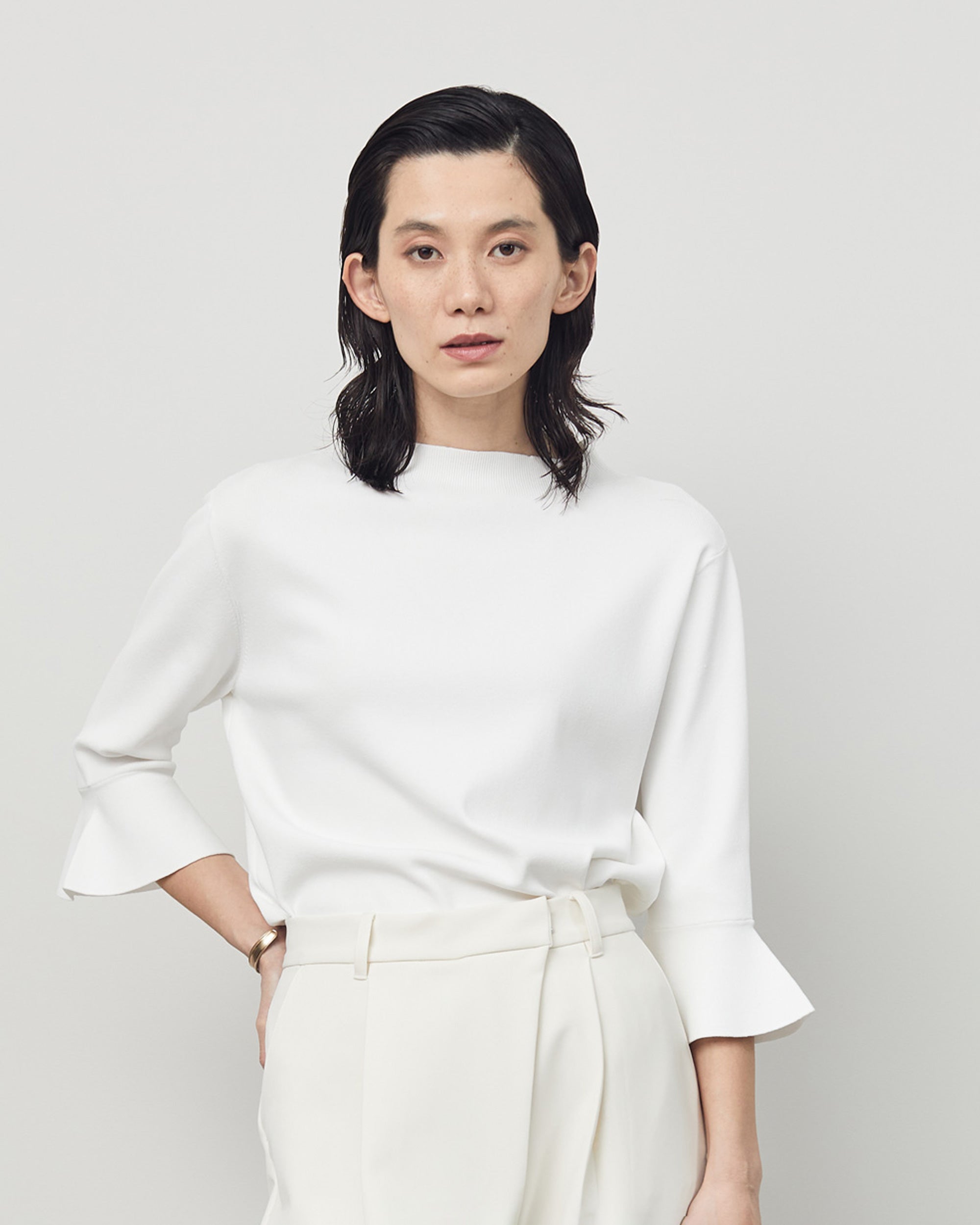 フレアスリーブニットプルオーバー